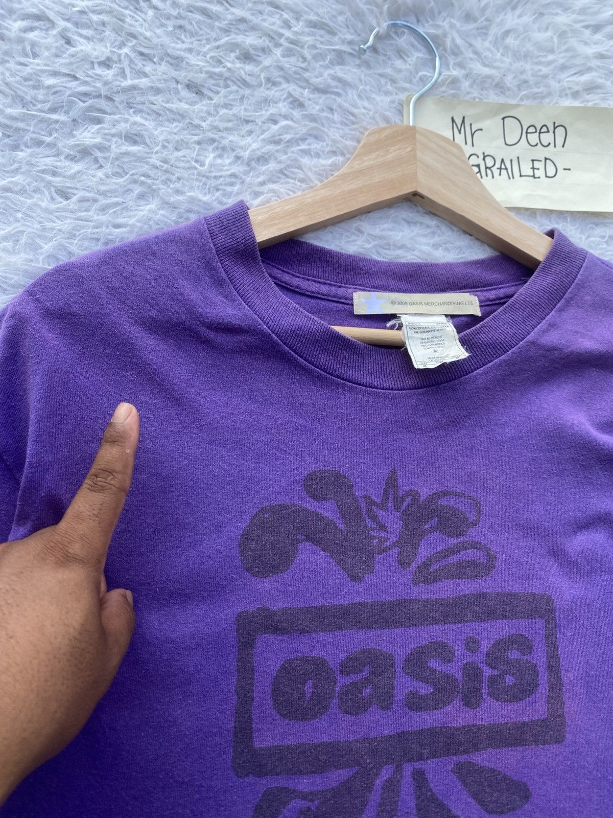 Band Tees Vintage Oasis Band Tee Dig Out Your Soul Tshirt Size US M / EU 48-50 / 2 - 14 Thumbnail