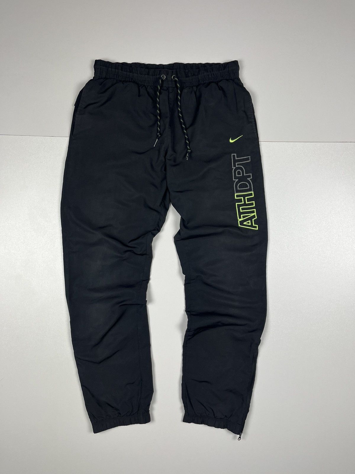 Nike Vintage Nike Athletic Dept Logo Nylon Basic TrackPants Size US 32 / EU 48 - 1 Thumbnail