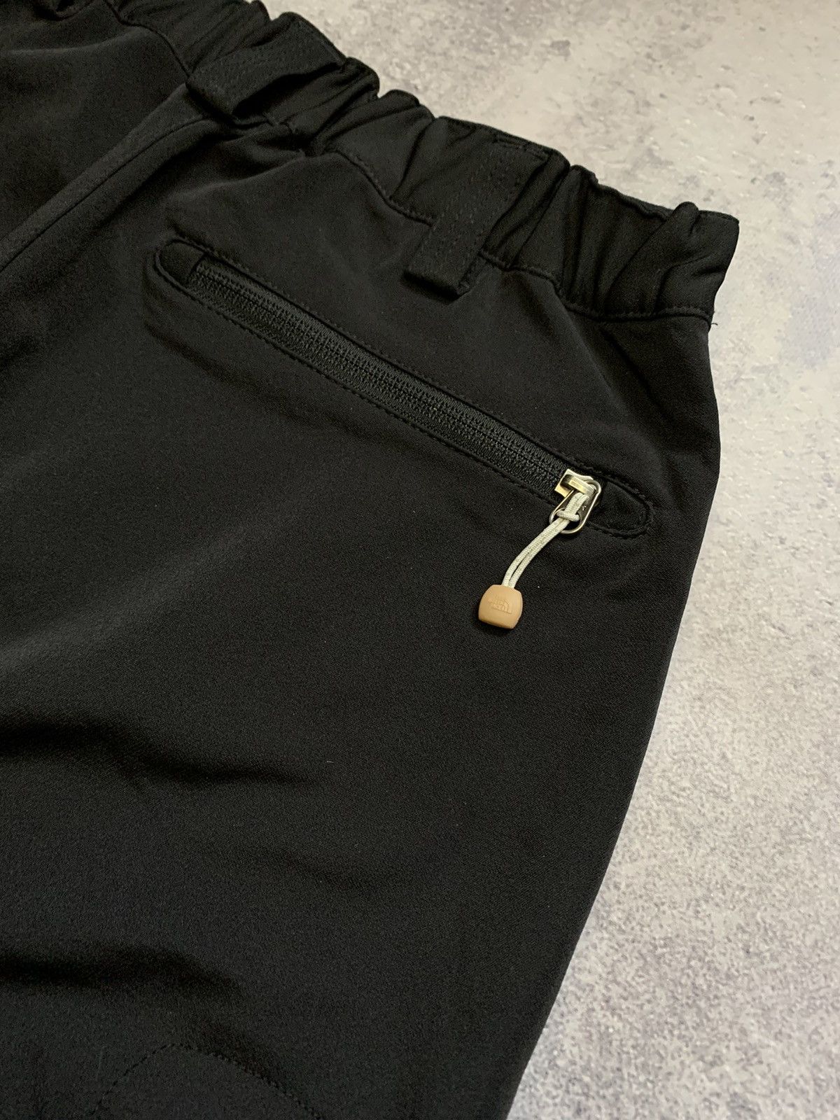 The North Face × Vintage Vintage The North Face Apex Pants Softshell Ski Size 28" / US 6 / IT 42 - 6 Thumbnail