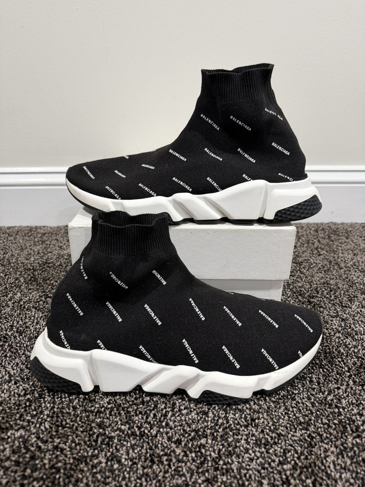 Balenciaga Balenciaga Monogram all Over Logo Speed Trainer Sneakers Size US 10 / EU 43 - 10 Thumbnail