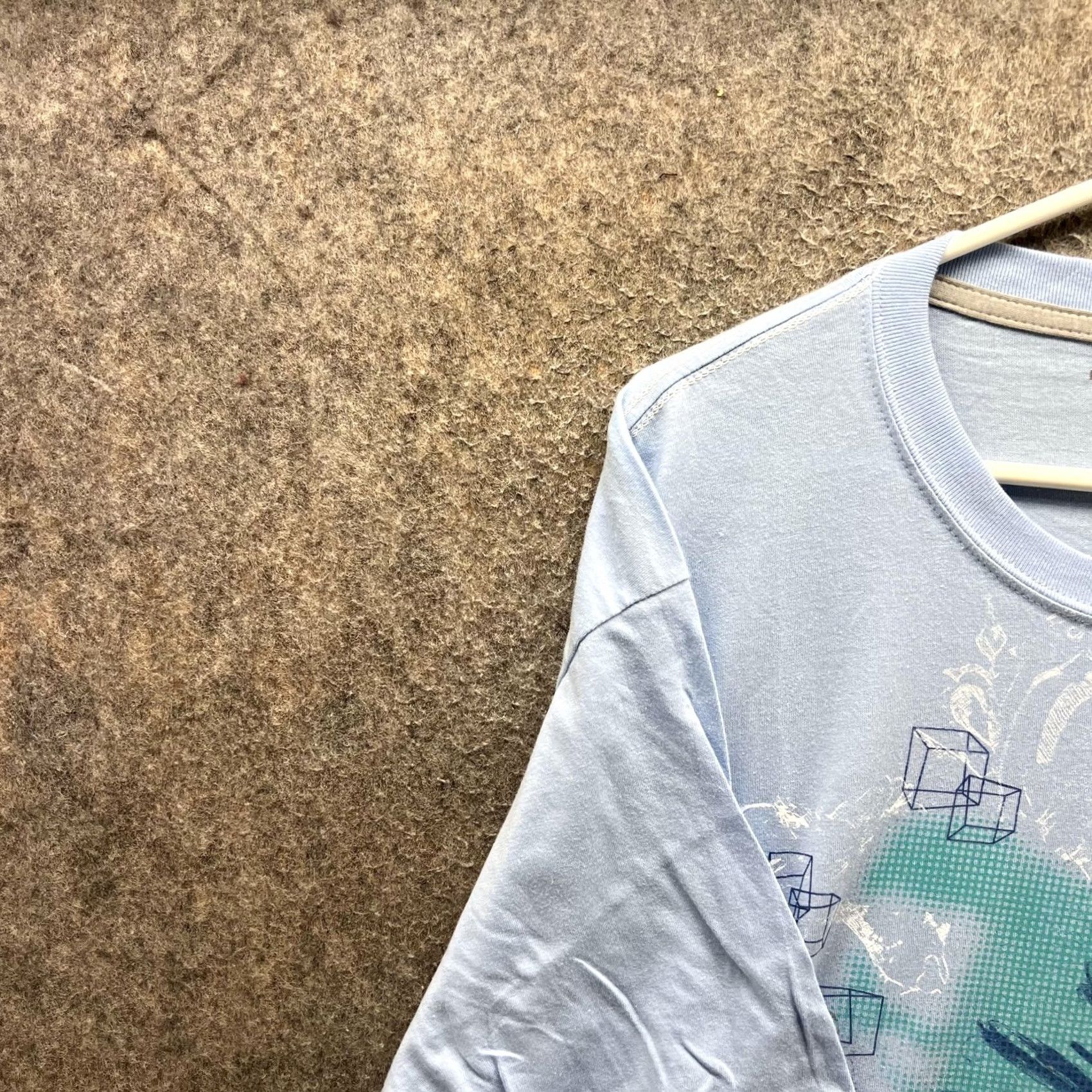 DKNY DKNY Jeans Shirt Mens XL Blue Abstract Graphic Tee Tagless Cotton Crewneck T-Shirt Graphic Print Size US XL / EU 56 / 4 - 6 Thumbnail