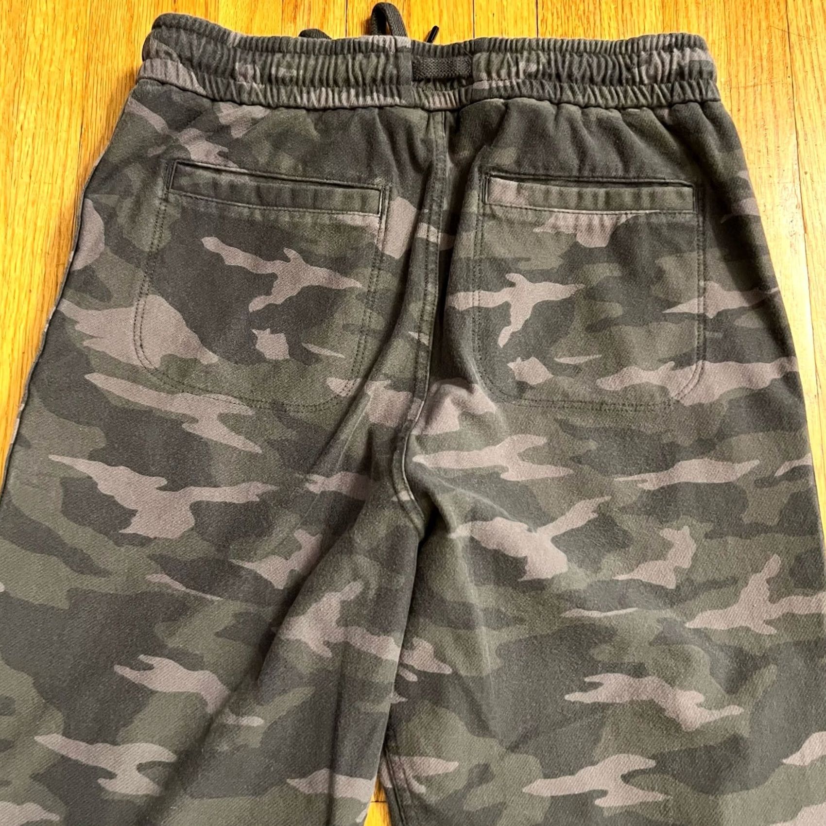 Athleta Athleta Pants Womens 4 Green Camo Jogger Sweatpants Size 27" / US 4 / IT 40 - 4 Thumbnail