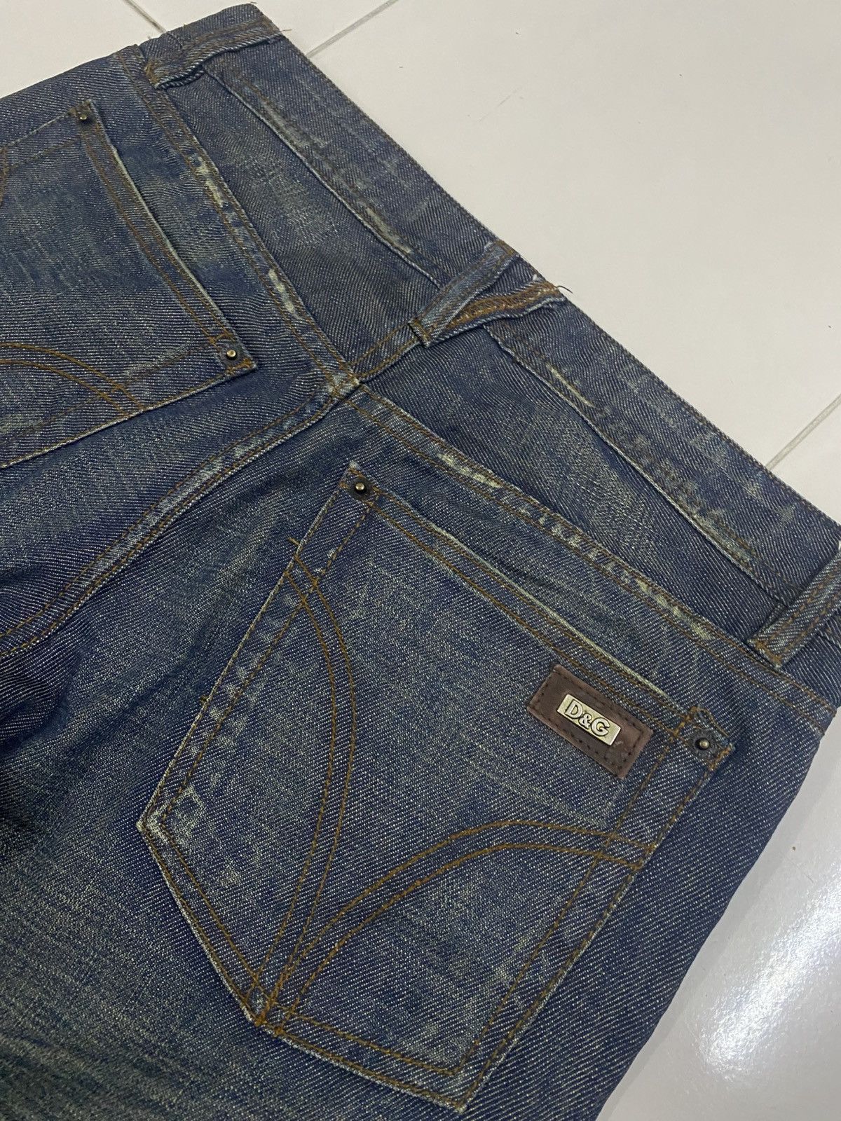 Dolce & Gabbana D&G Dolce & Gabbana Archive "POWER" Distressed Denim Jeans Size US 32 / EU 48 - 18 Thumbnail