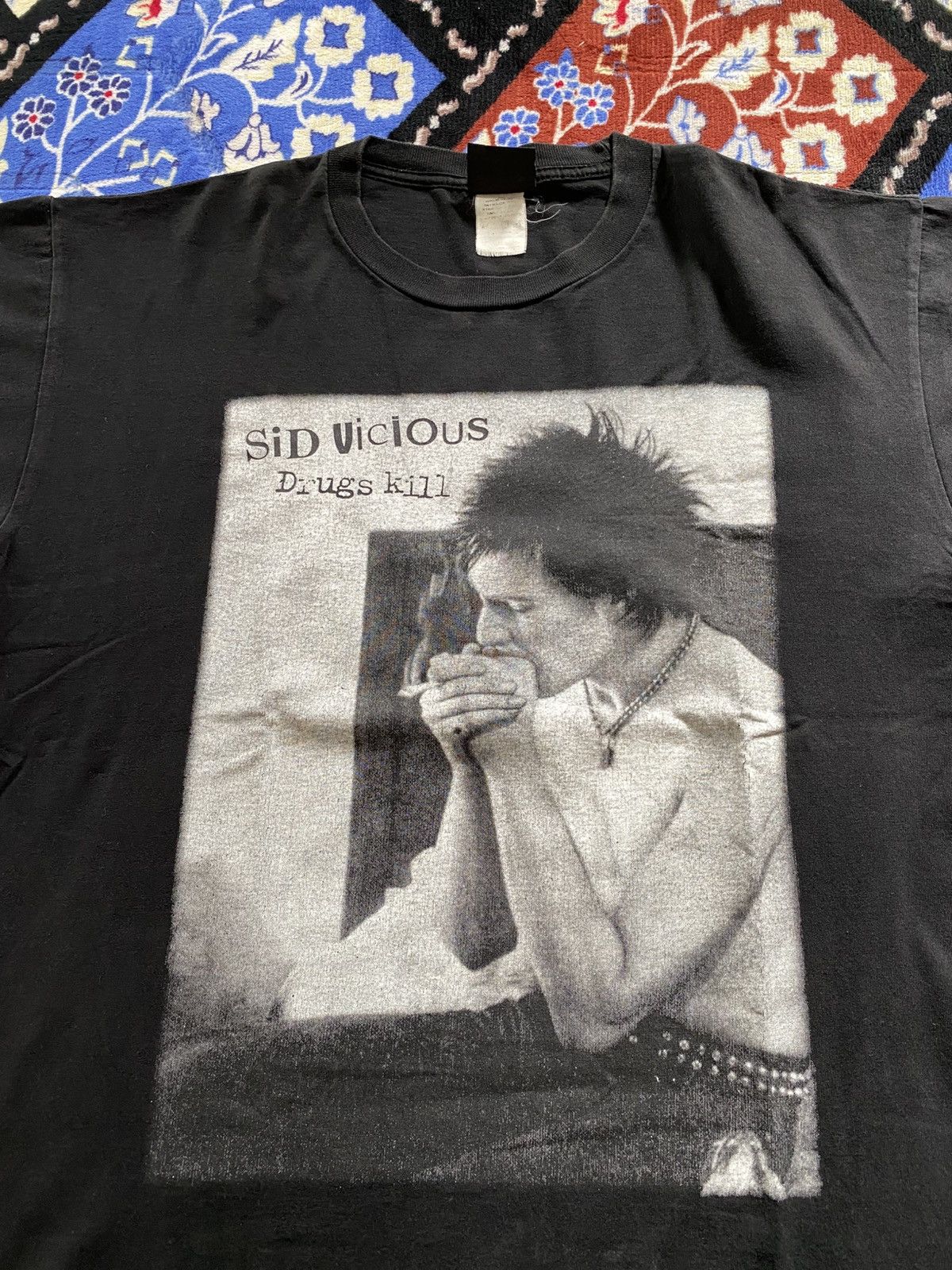 Band Tees Vintage 90s Sid Vicious Drugs Kill Tshirt Size US L / EU 52-54 / 3 - 3 Thumbnail
