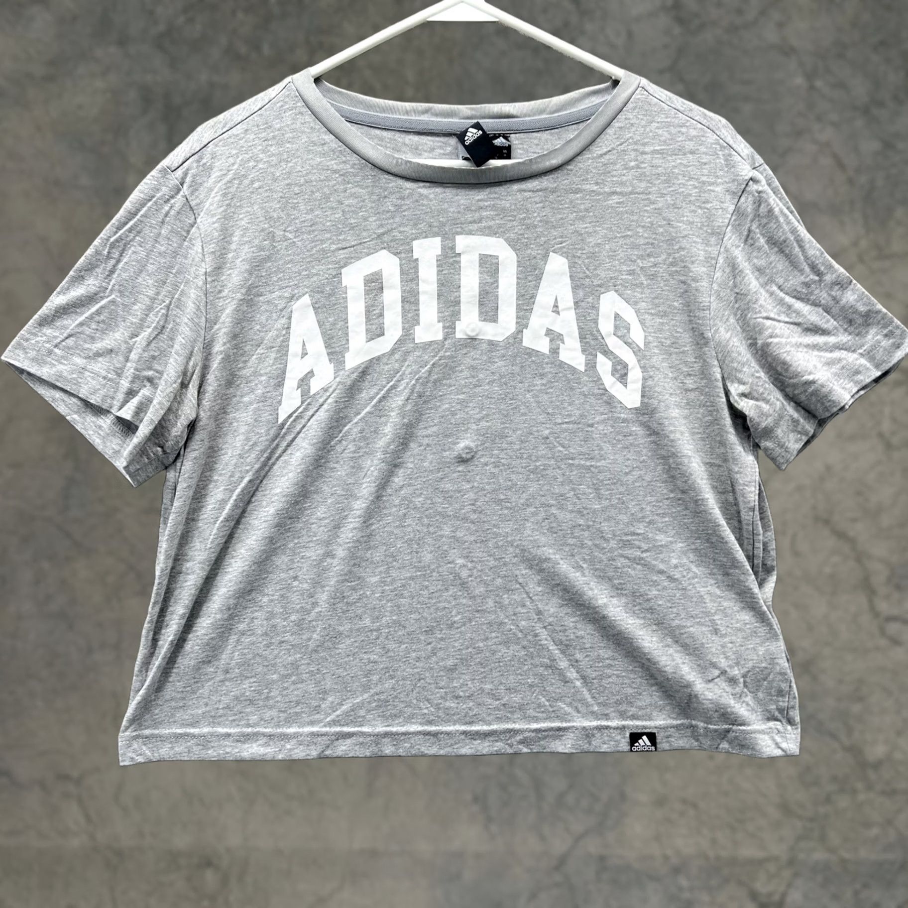 Adidas Adidas Shirt Womens Medium Gray Cropped Crew Neck Short Sleeve Top Spell Boxy Size M / US 6-8 / IT 42-44 - 1 Thumbnail