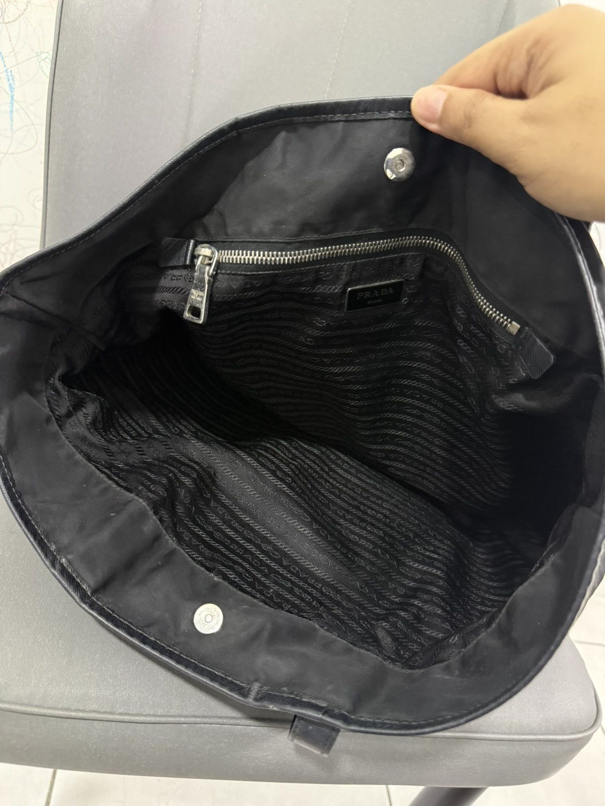 Prada Vintage Prada Black Medium Robot Tote Bag Size ONE SIZE - 10 Thumbnail