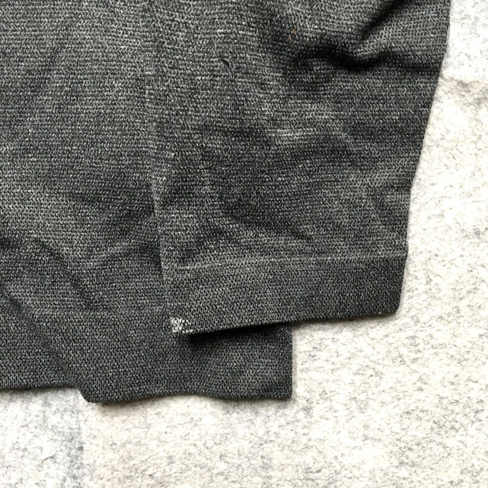 Vuori Vuori Shirt Mens L Gray Long Sleeve Athletic Pullover Defects Size US L / EU 52-54 / 3 - 2 Thumbnail