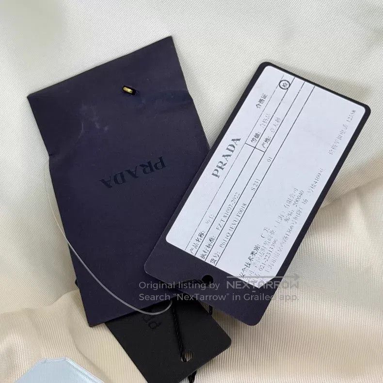 Prada Prada Beige gold buckle wool medium and long coat Size XS / US 0-2 / IT 36-38 - 7 Thumbnail