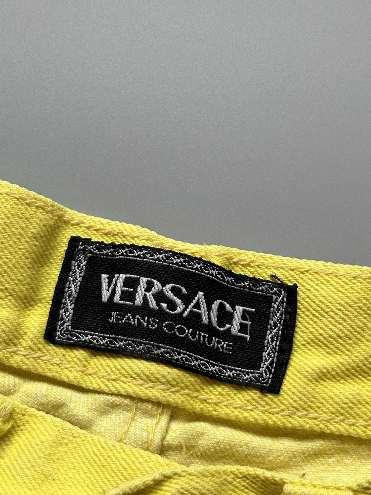Versace Jeans Couture Vintage Y2K Versace Jeans Couture Yellow Pants Trousers 30 Size 30" / US 8 / IT 44 - 10 Thumbnail