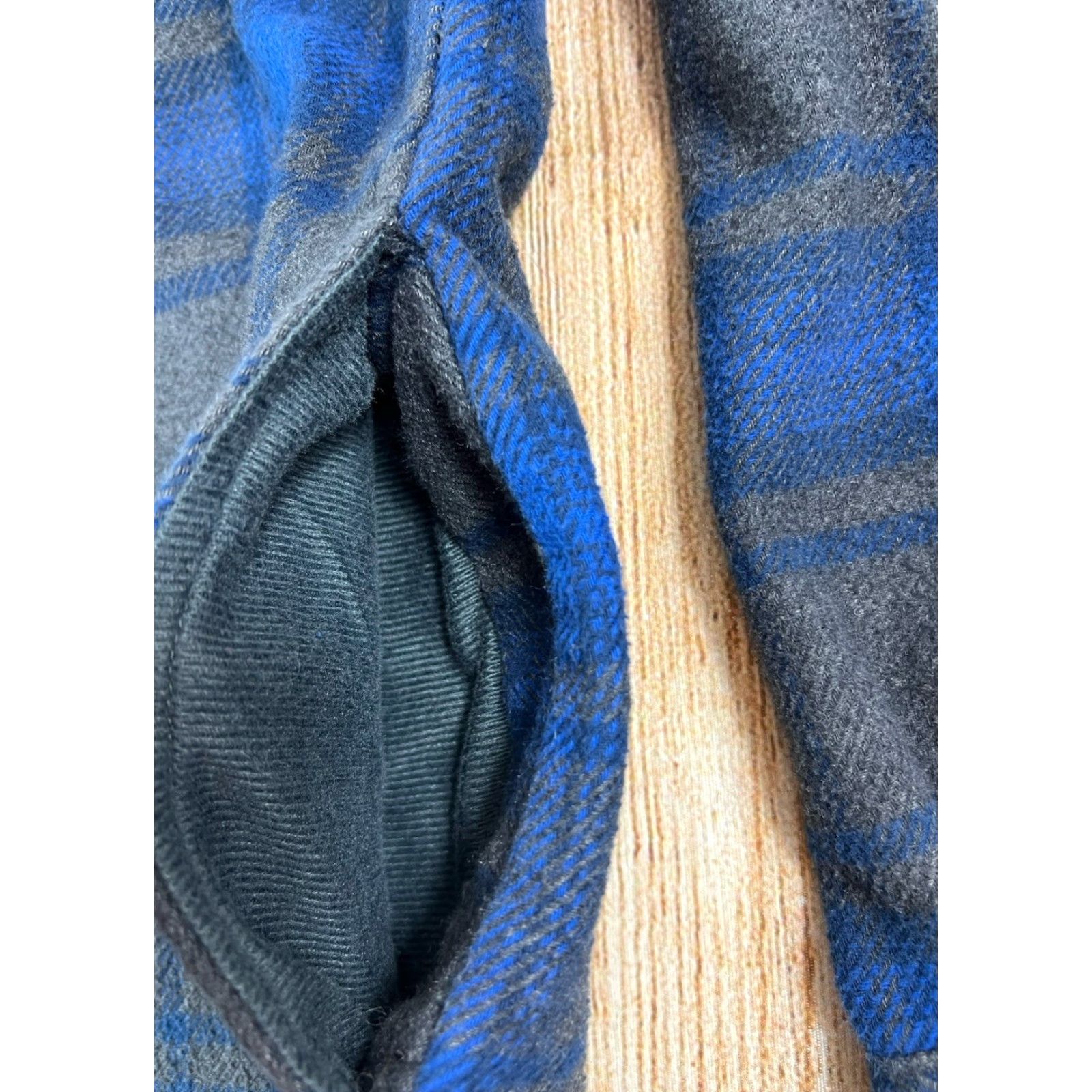 Orvis Orvis Shirt Plaid Long Sleeve Button-Up Men's Blue Medium | Cotton Polyester Flannel, Button-Up, Casual, Regular Fit Size US M / EU 48-50 / 2 - 6 Thumbnail
