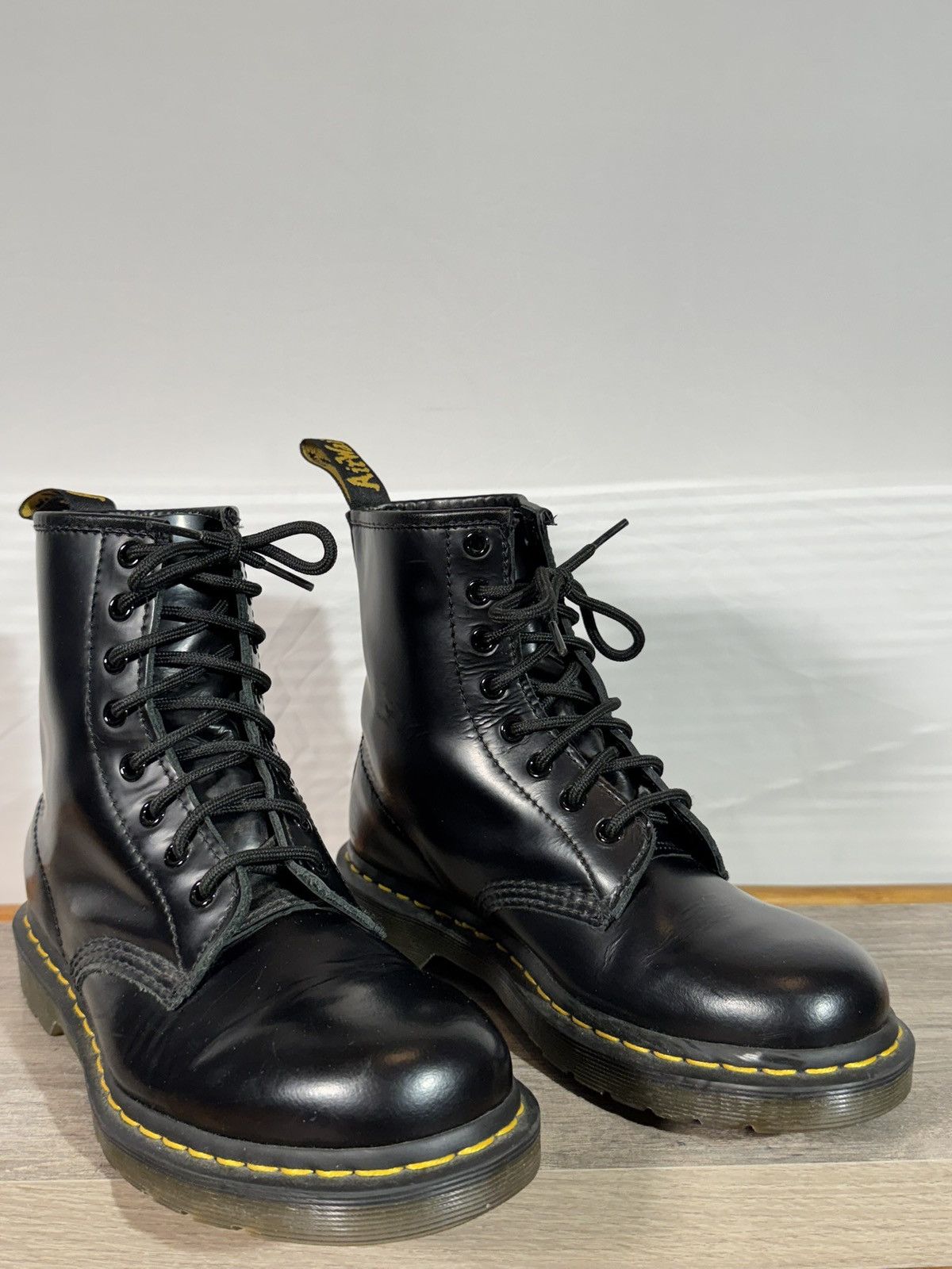 Dr. Martens Dr. Martens 11822 Air Wair Combat Boots Men’s 6 Women’s 7 Size US 7 / IT 37 - 1 Thumbnail