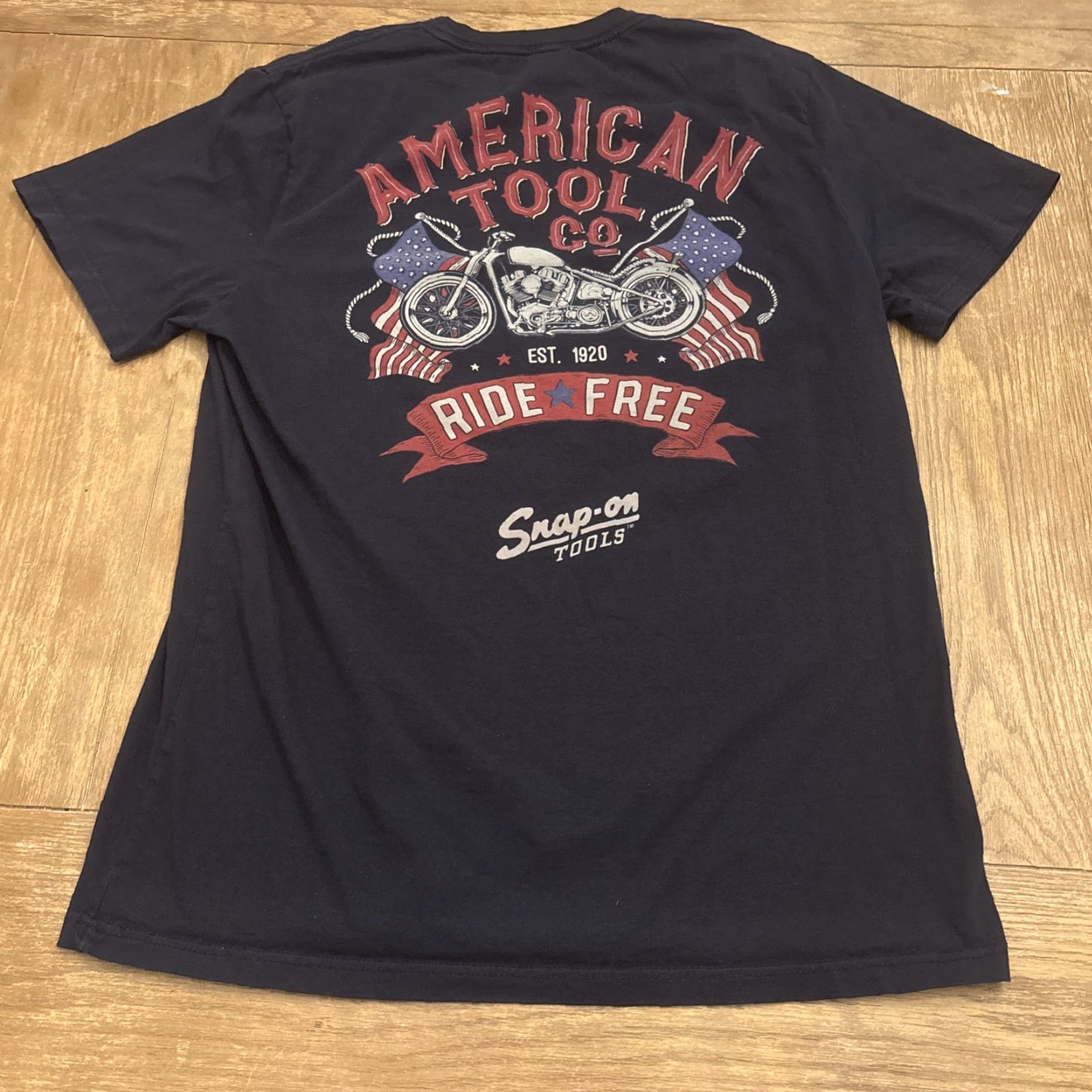 Vintage Snap On T Shirt American Tool Company Motorcycle Ride Free XL Blue Mens European Union? (note: must not add new info) Size US XL / EU 56 / 4 - 4 Thumbnail