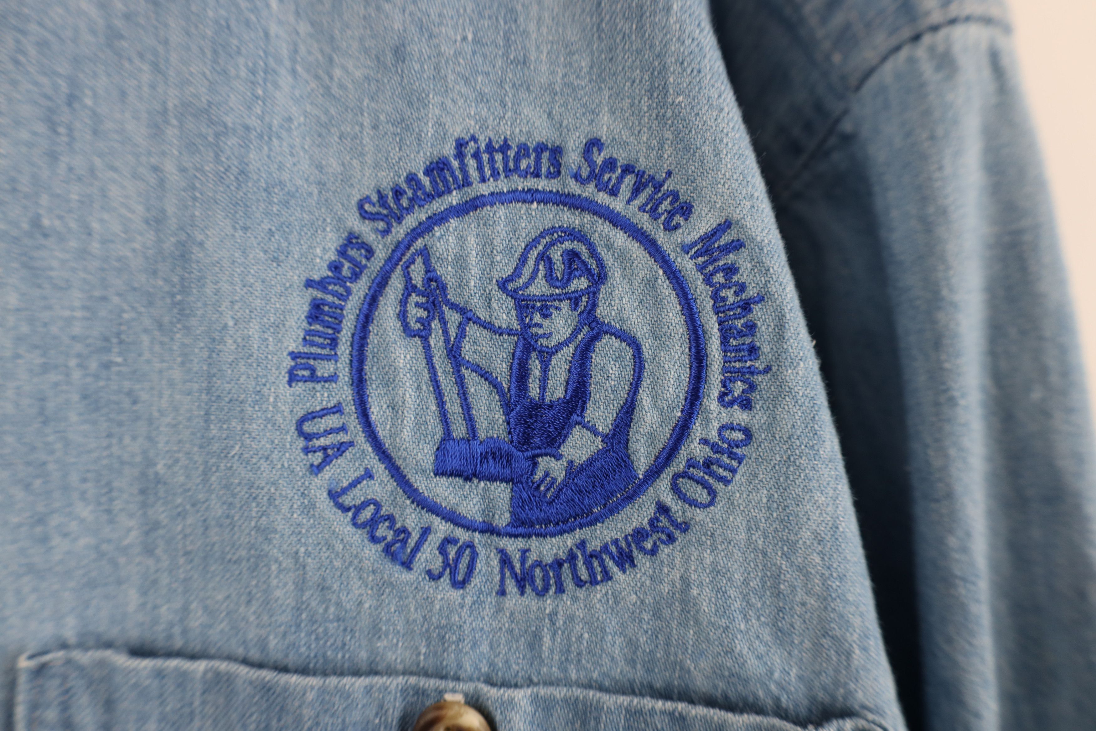 Vintage Vintage 90s Plumbers Union Denim Button Down Shirt Blue USA Size US XL / EU 56 / 4 - 4 Thumbnail