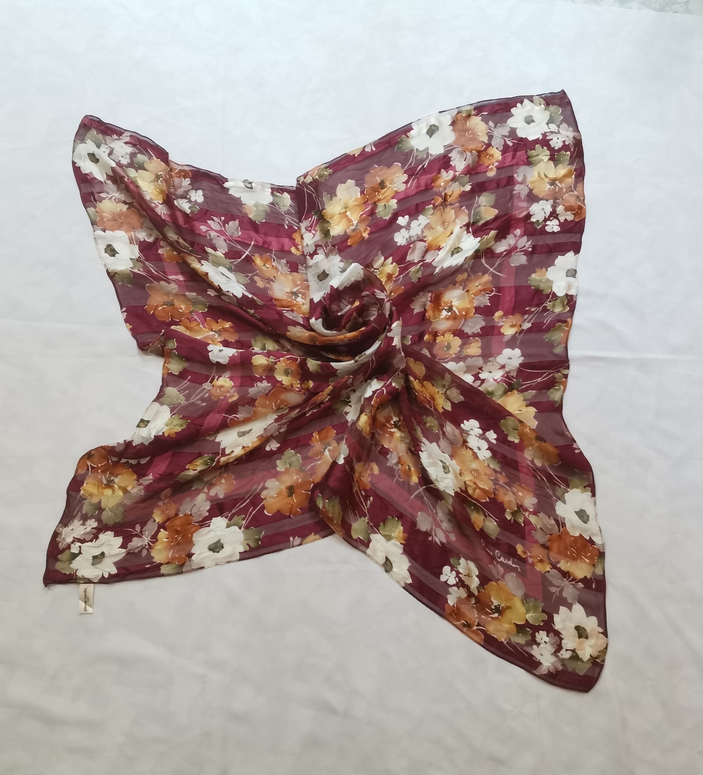 Pierre Cardin Rare Pierre Cardin scarves nice design Size ONE SIZE - 2 Thumbnail