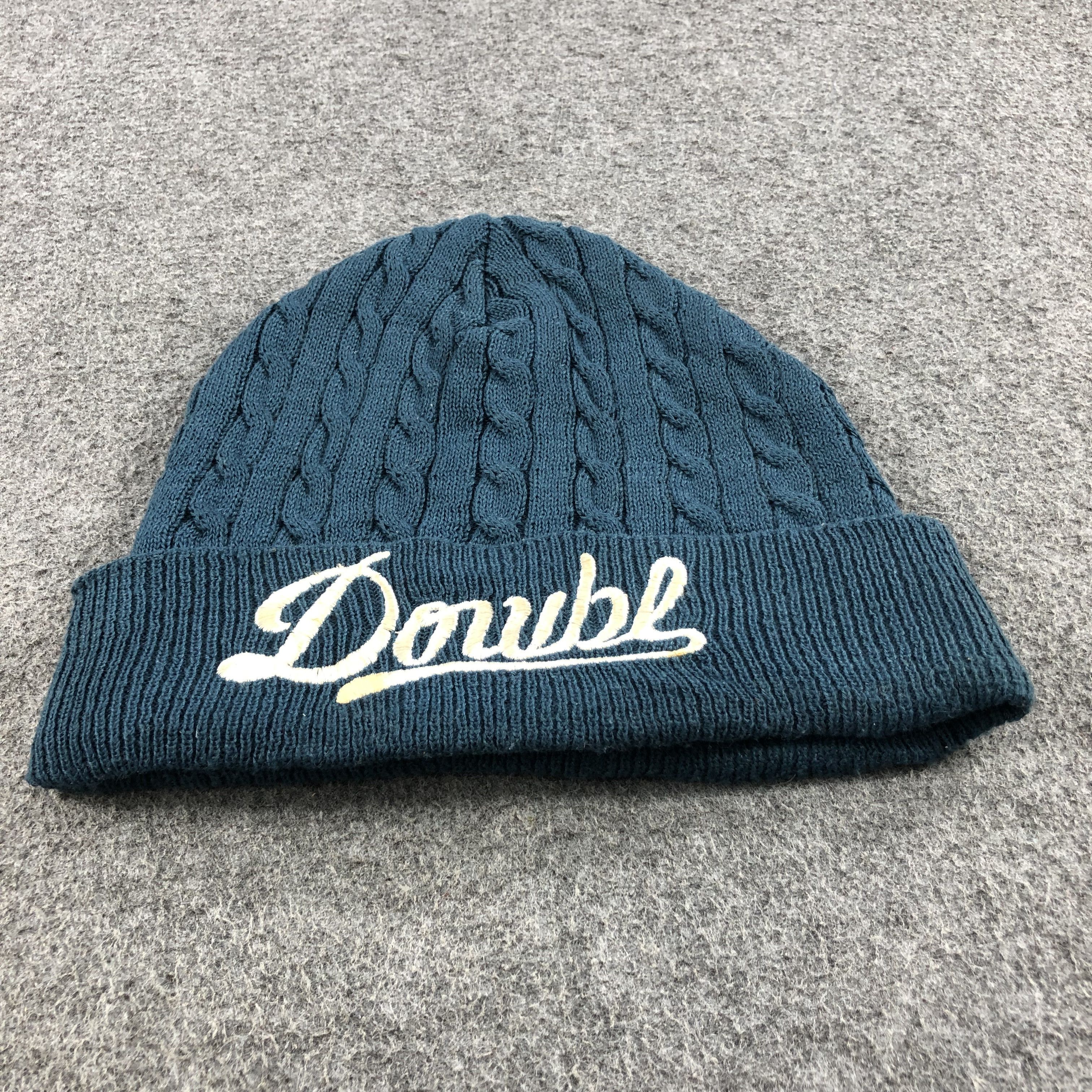Vintage Unknown Cable Knit Beanie Snowcap Snow Hat Winter Hat B270 Size ONE SIZE - 3 Thumbnail