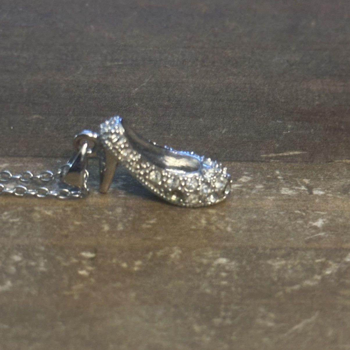 Other Silver tone rhinestone high heel shoe pendant necklace Size ONE SIZE - 3 Thumbnail