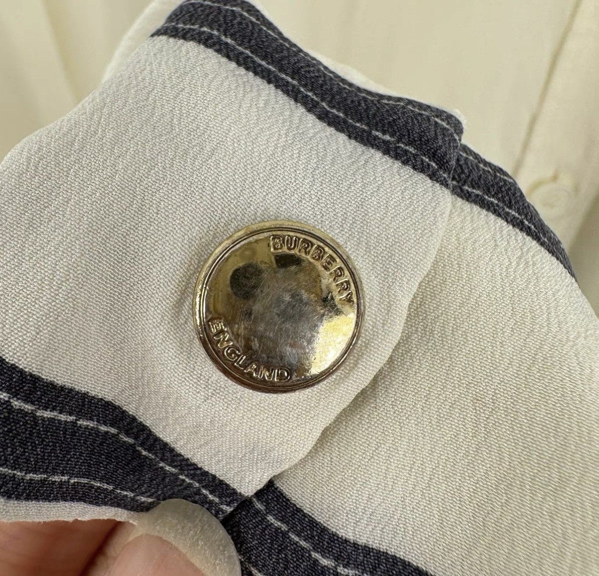 Burberry Burberry White Silk Pocket Letter Shirt K12 Size XS / US 0-2 / IT 36-38 - 6 Thumbnail