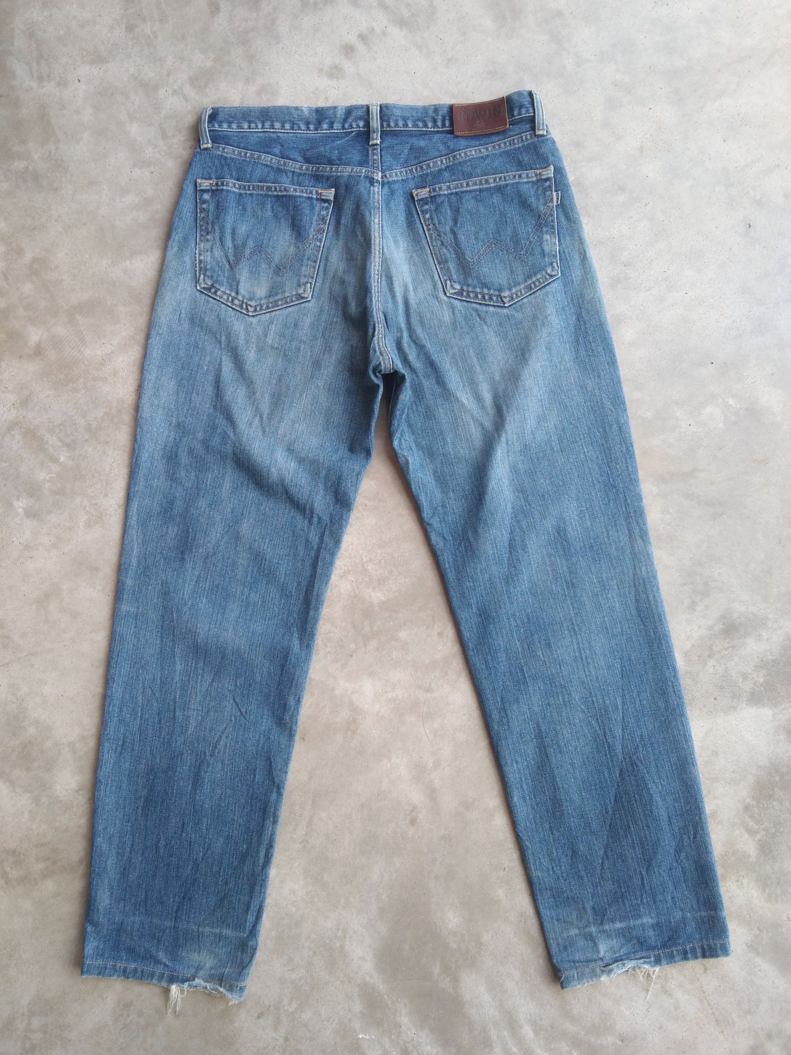 Edwin Vintage Edwin Faded Blue Distressed Jeans 34x29 Size US 34 / EU 50 - 2 Thumbnail