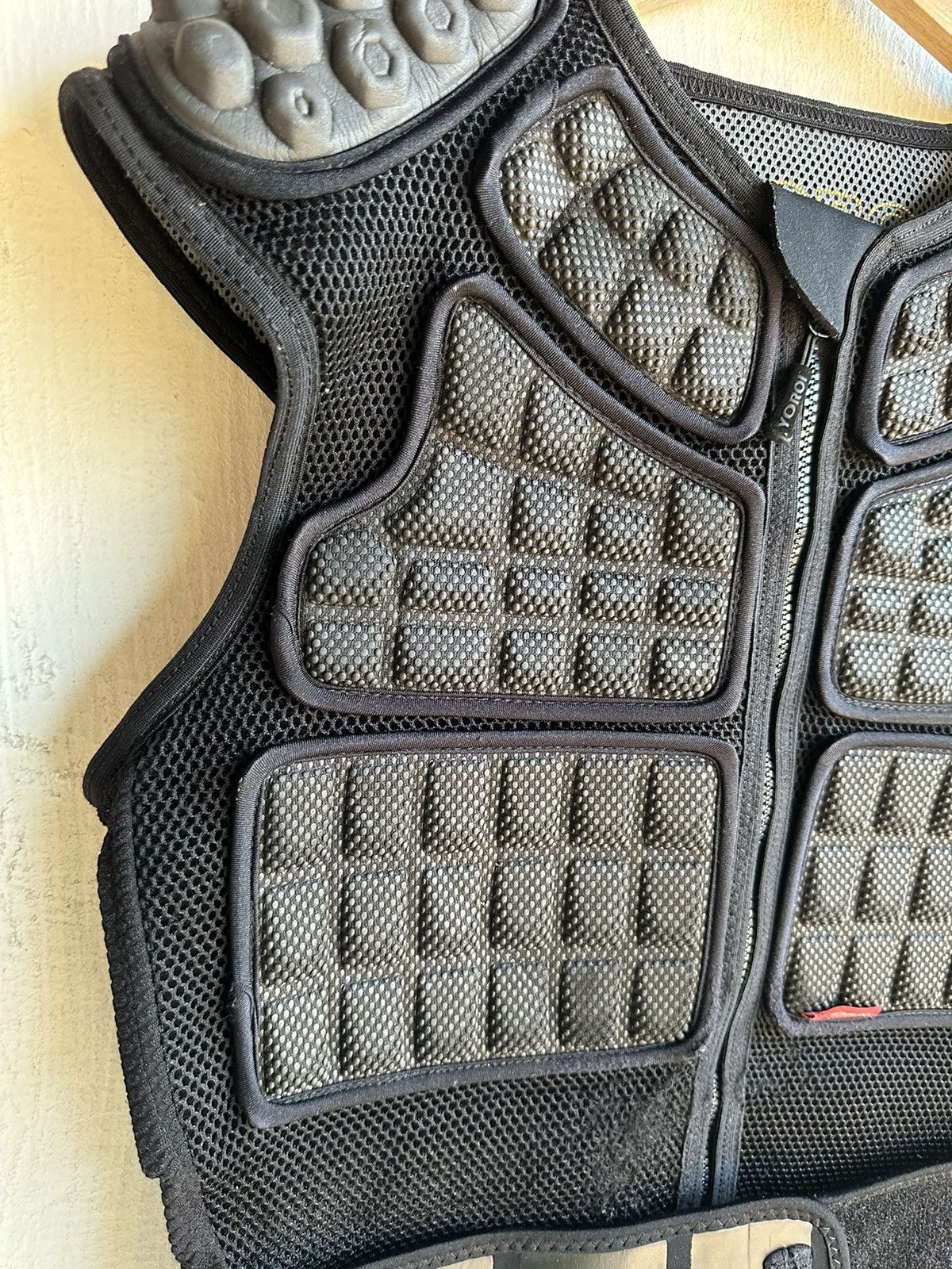 Japanese Brand Armor Protector Snow Plate YOROI M Size - Wear/Equipment Size US L / EU 52-54 / 3 - 2 Thumbnail