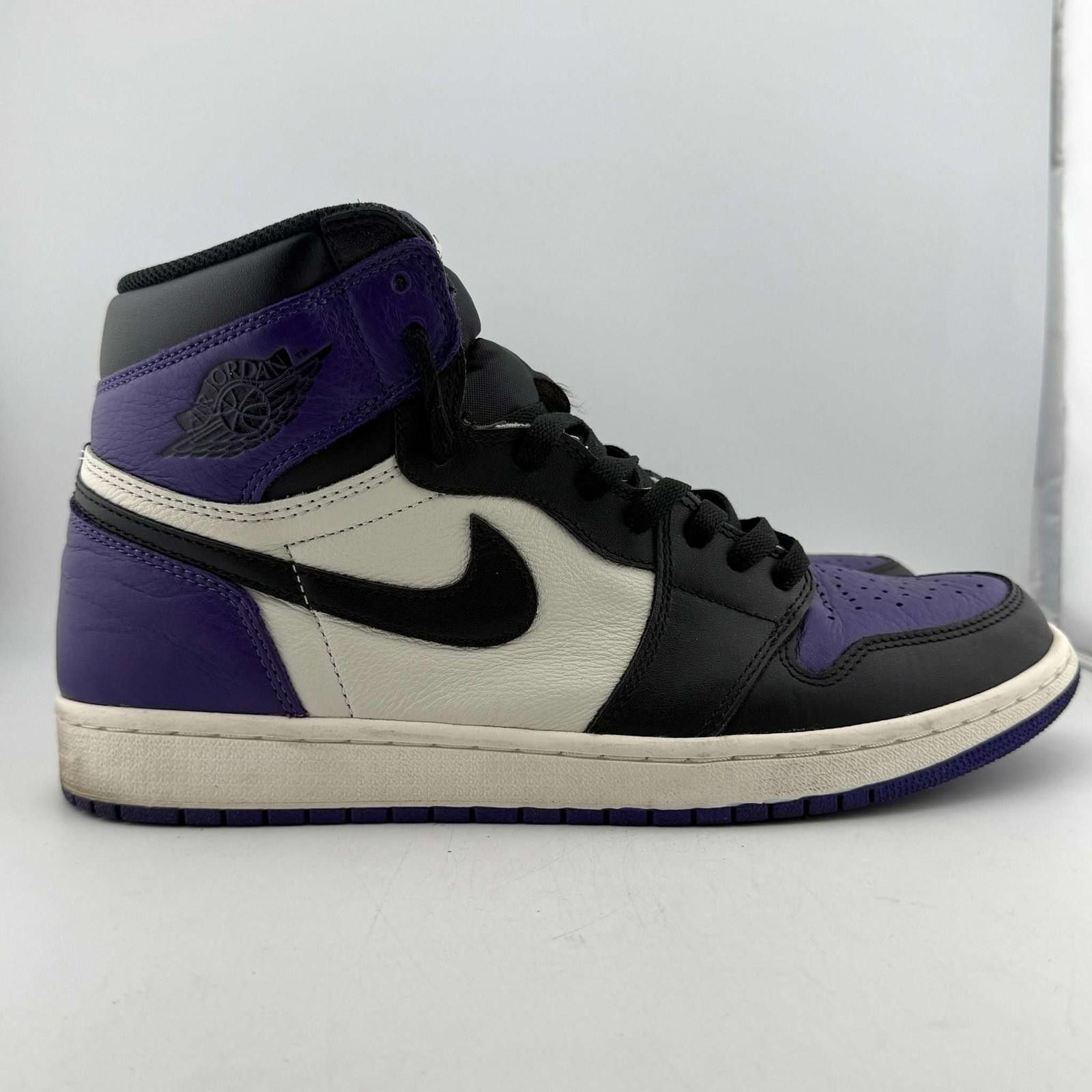 Nike Air Jordan 1 Retro Court Purple 11 Used with Box 555088-501 Size US 11 / EU 44 - 4 Thumbnail