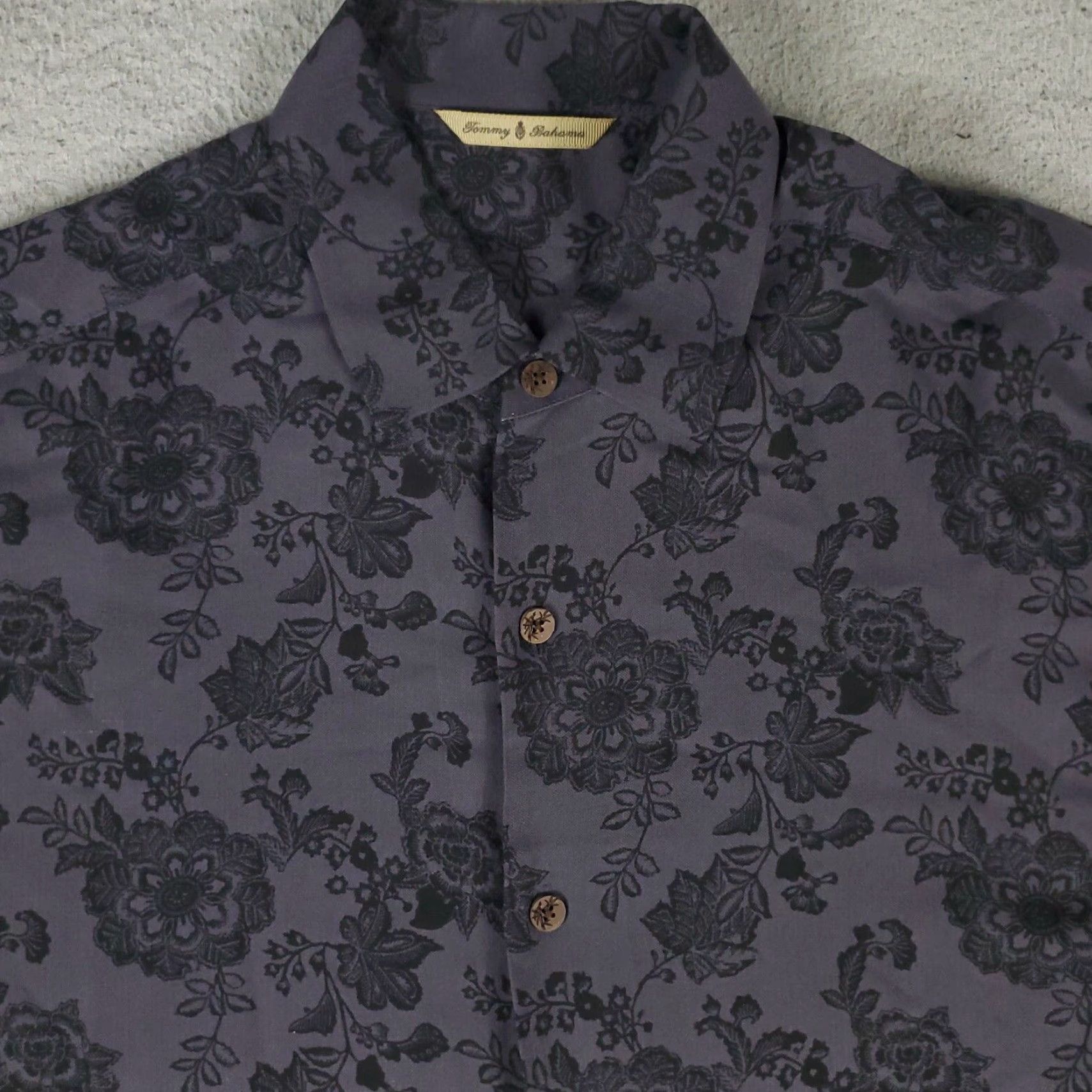 Tommy Bahama VINTAGE Tommy Bahama Shirt Mens Size Medium Short Sleeve Hawaiian Button Up Silk Gray Size US M / EU 48-50 / 2 - 2 Thumbnail