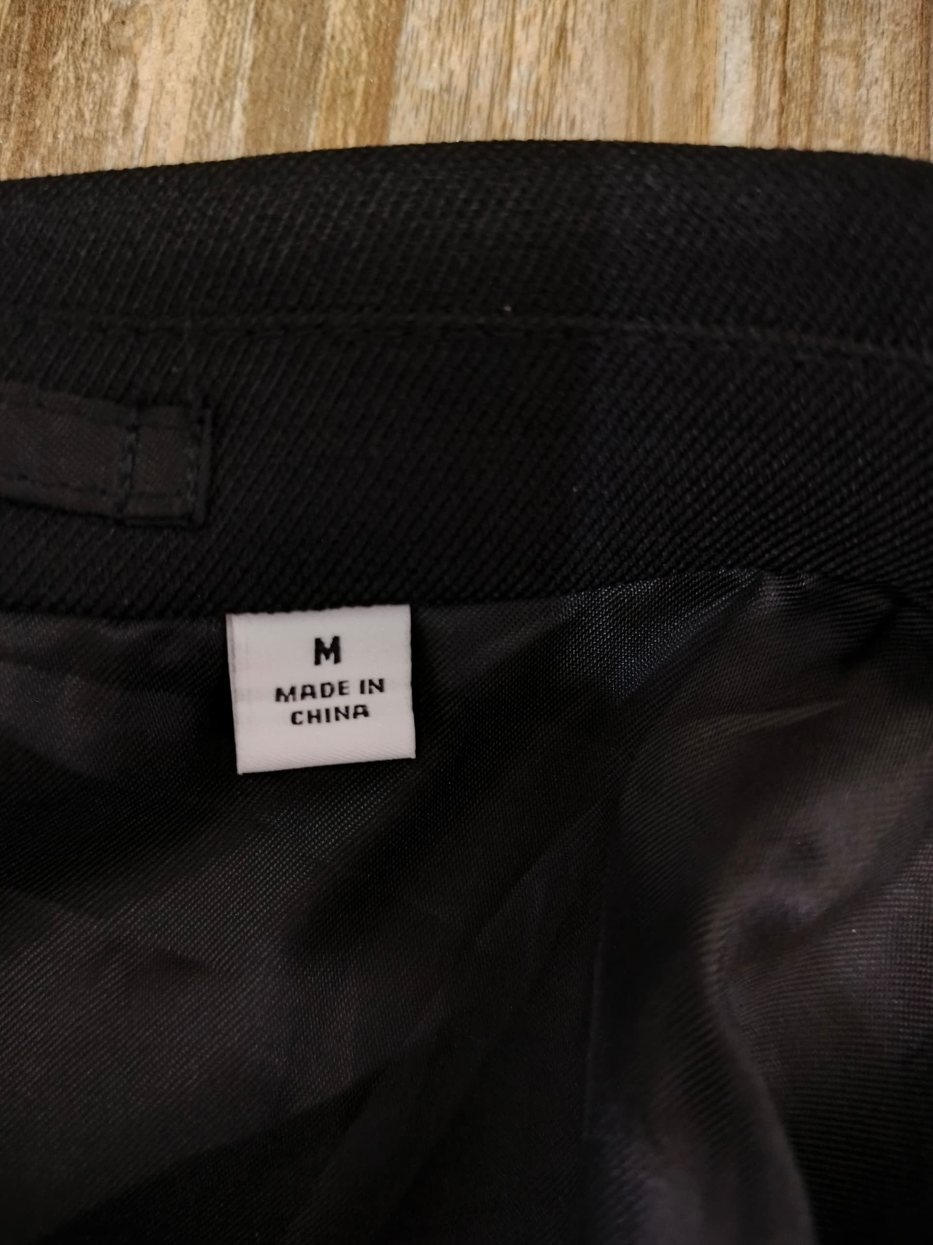 Uniqlo UNIQLO U Black Blazer – Minimalist Modern Fit (M / Regular) Size 40R - 5 Thumbnail