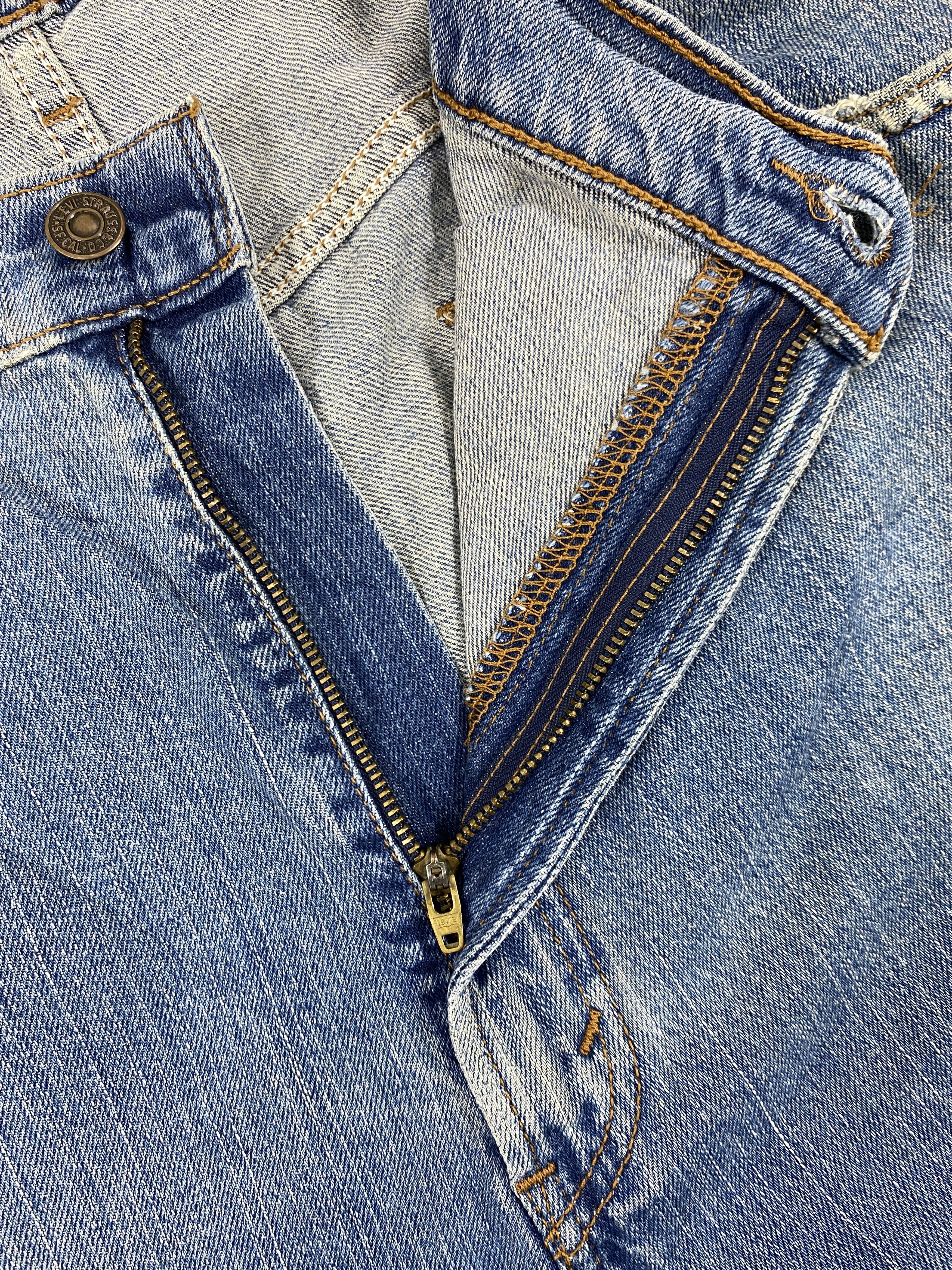 Levi's Vintage Levi's 559 Relaxed Distressed Denim 42x32 -JN707 Size US 42 / EU 58 - 6 Thumbnail