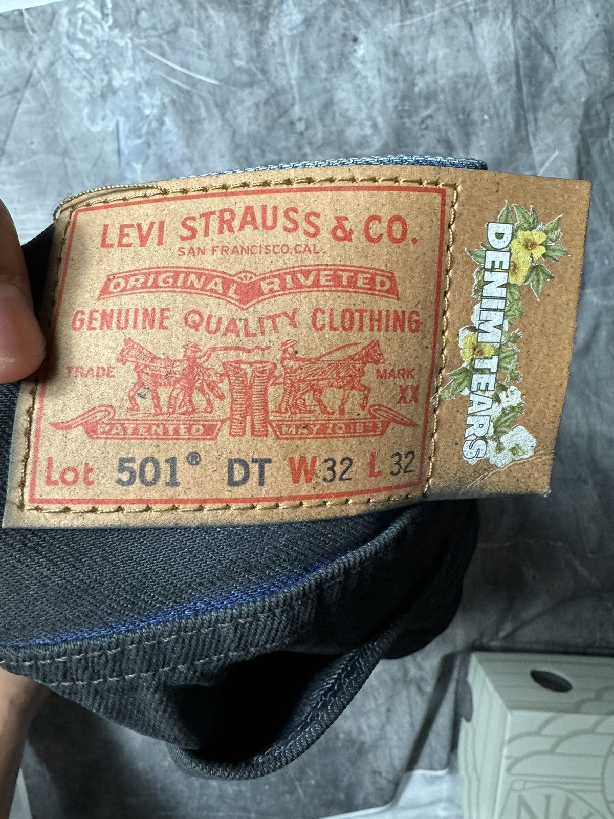 DENIM TEARS × Levi's Denim Tears Levis Red Clay Cotton Wreath Jeans Size US 32 / EU 48 - 15 Thumbnail
