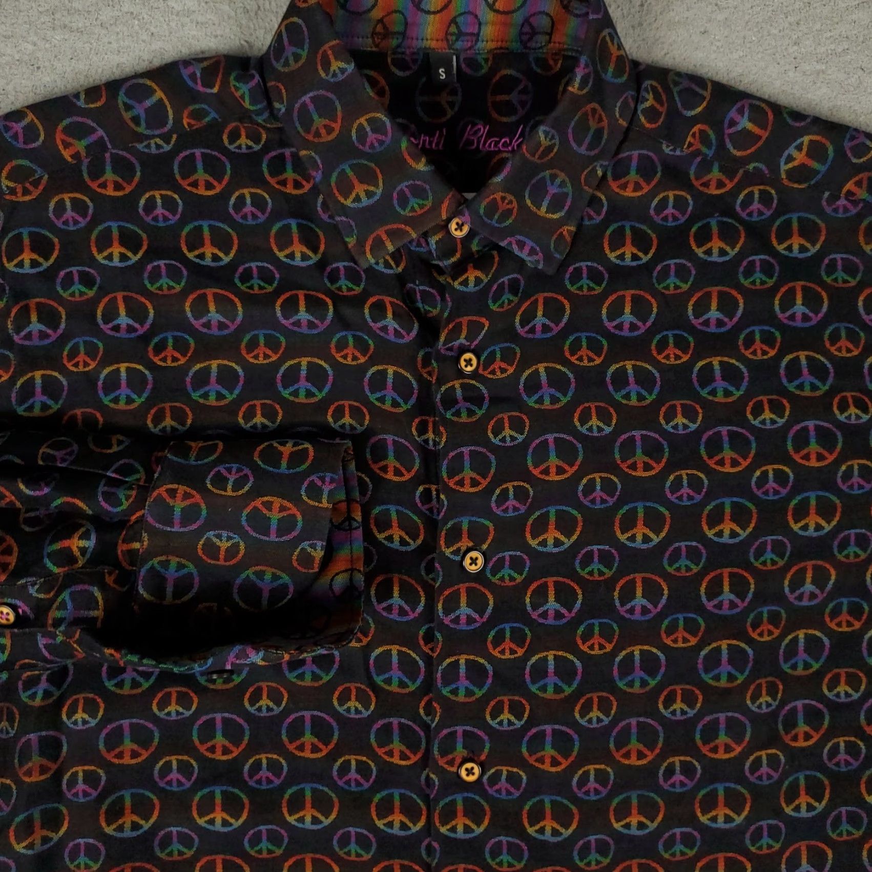 Luchiano Visconti Visconti Shirt Mens Small Black Peace Sign All Over Print Button Up Long Sleeve Size US S / EU 44-46 / 1 - 2 Thumbnail