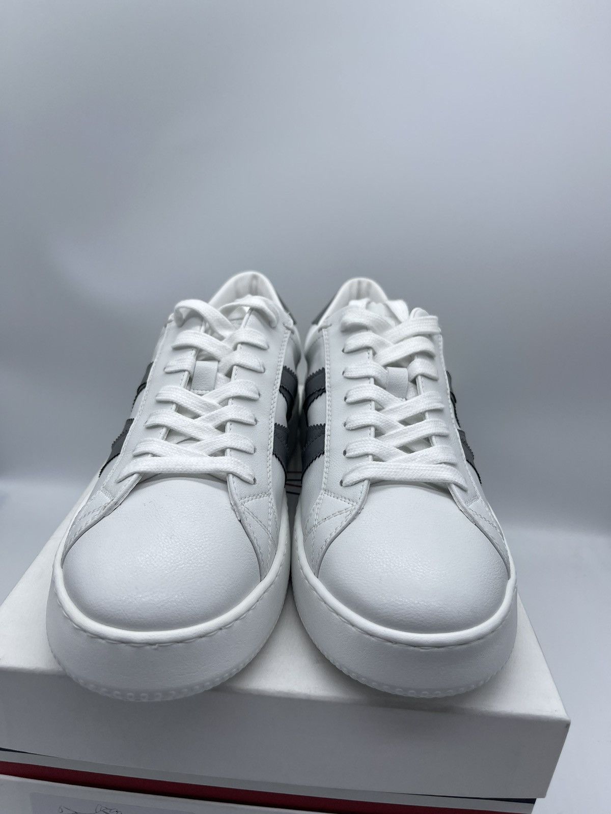 Moncler Moncler Trainers Size Uk7 Eu 40 Size US 10 / IT 40 - 5 Thumbnail