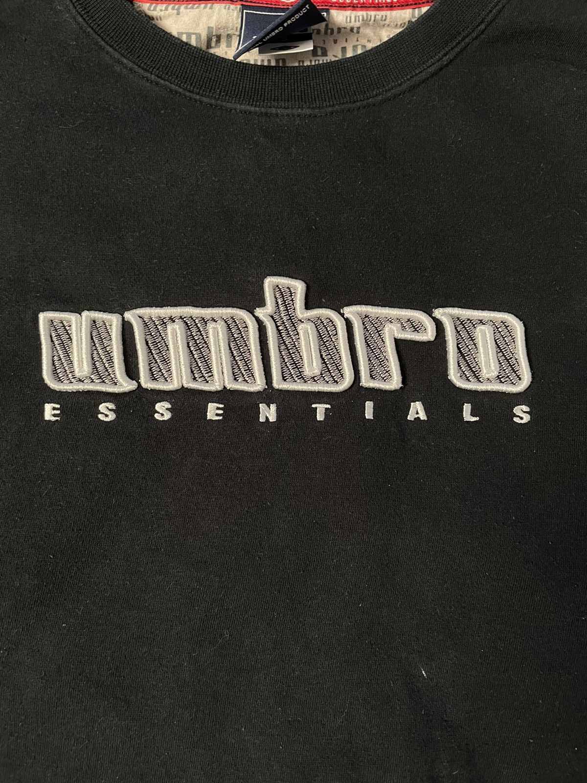 Umbro × Vintage Vintage Umbro Essential Crewneck US S / EU 44-46 Size US S / EU 44-46 / 1 - 2 Thumbnail
