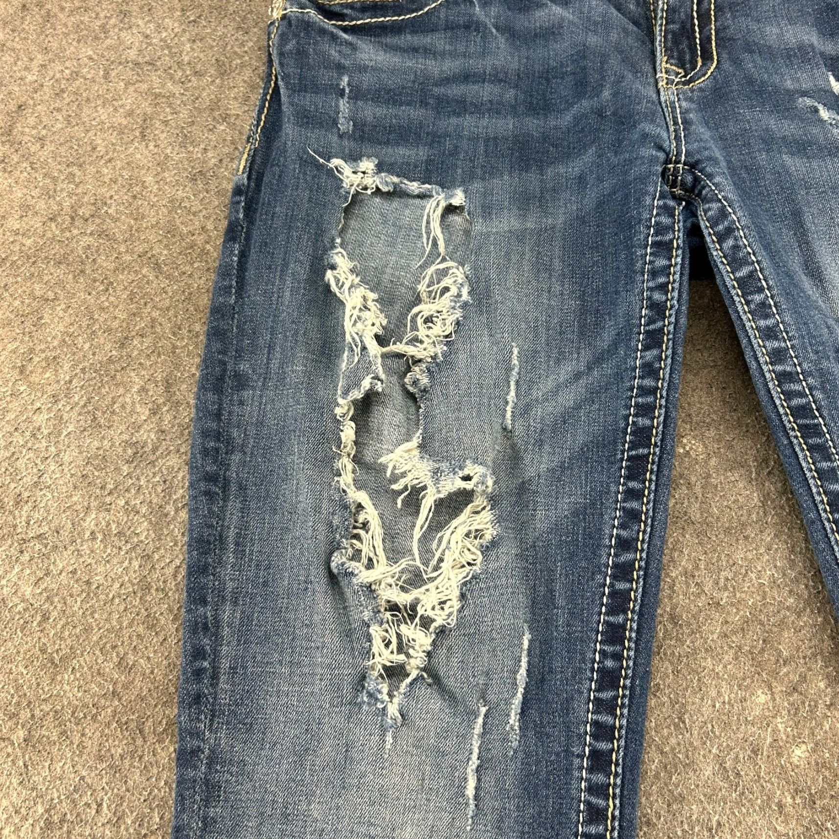 Miss Me Miss Me Jeans Womens 30x33 Blue Bootcut Dark Wash Distressed Rhinestone Sequin Embroidered Logo 5-Pocket Denim Cotton Blend Rock Western Vintage? No Size 30" / US 8 / IT 44 - 6 Thumbnail