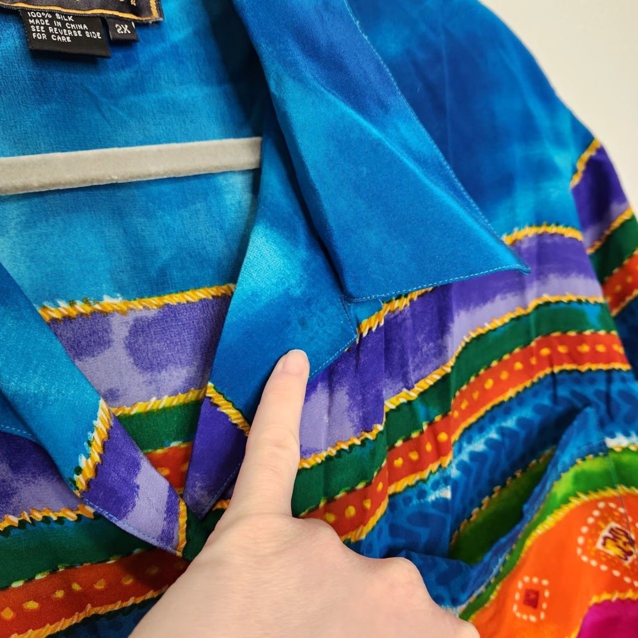 Vintage VINTAGE Diane Button-Up Shirt Unisex Adults 2XL Multi Geometric Abstract Silk Art 90s Streetwear Clothing Size XXL / US 16-18 / IT 52-54 - 4 Thumbnail
