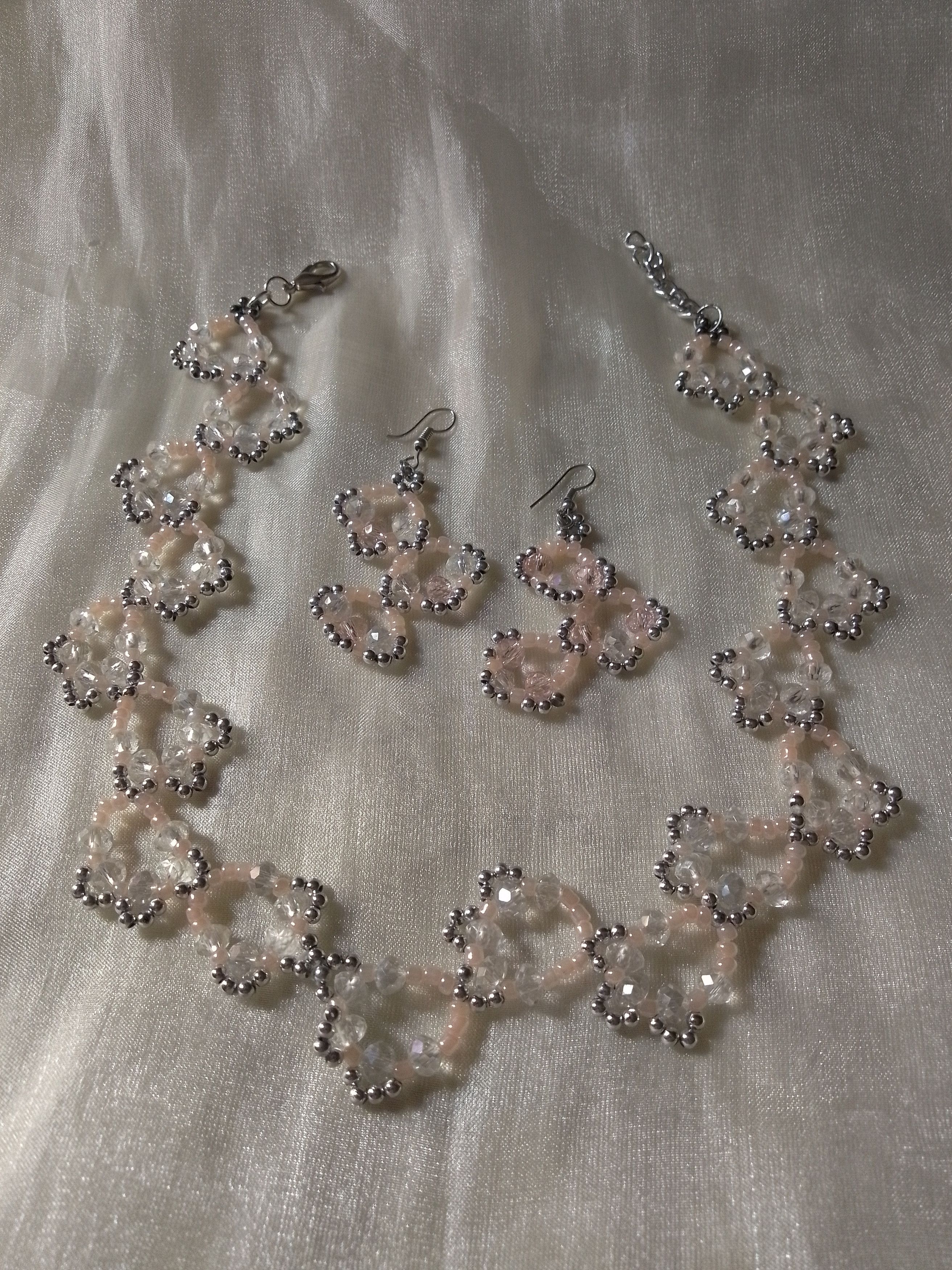 Handmade Necklace Earrings set Leafy pattern soft pink Crystal Size ONE SIZE - 3 Thumbnail