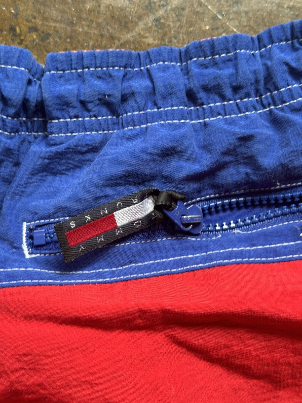Tommy Hilfiger Tommy Hilfiger multi-coloured swim shorts Size US 34 / EU 50 - 7 Thumbnail