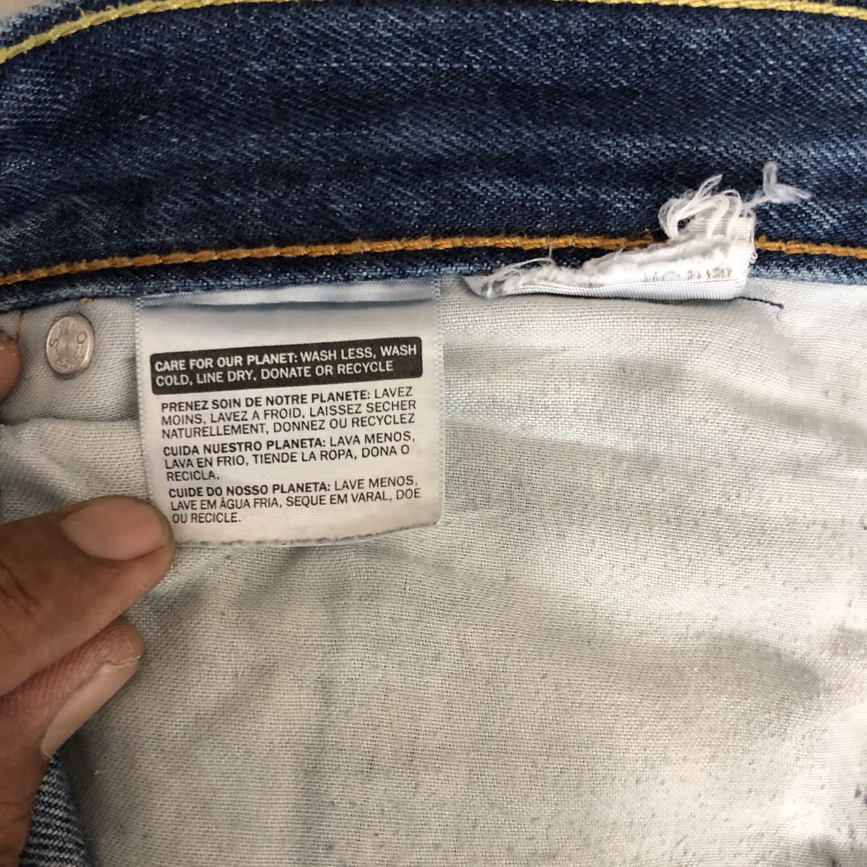 Levi's Vintage Levis 550 Faded Jeans Levi's Ripped Stonewash Denim Size US 44 / EU 60 - 7 Thumbnail
