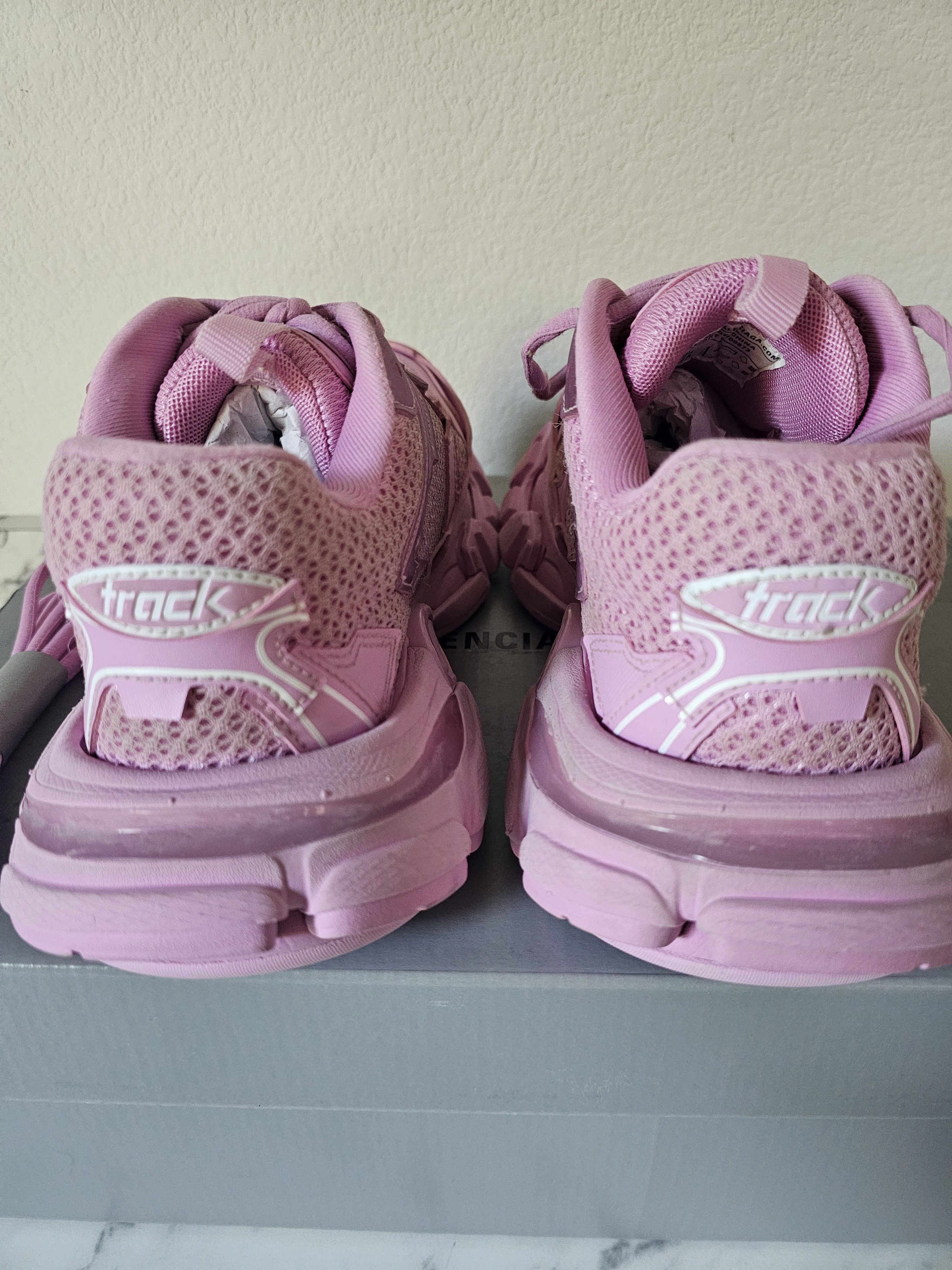 Balenciaga NEW EU 38 Balenciaga track 3 pink distressed sneakers Size US 8 / IT 38 - 3 Thumbnail