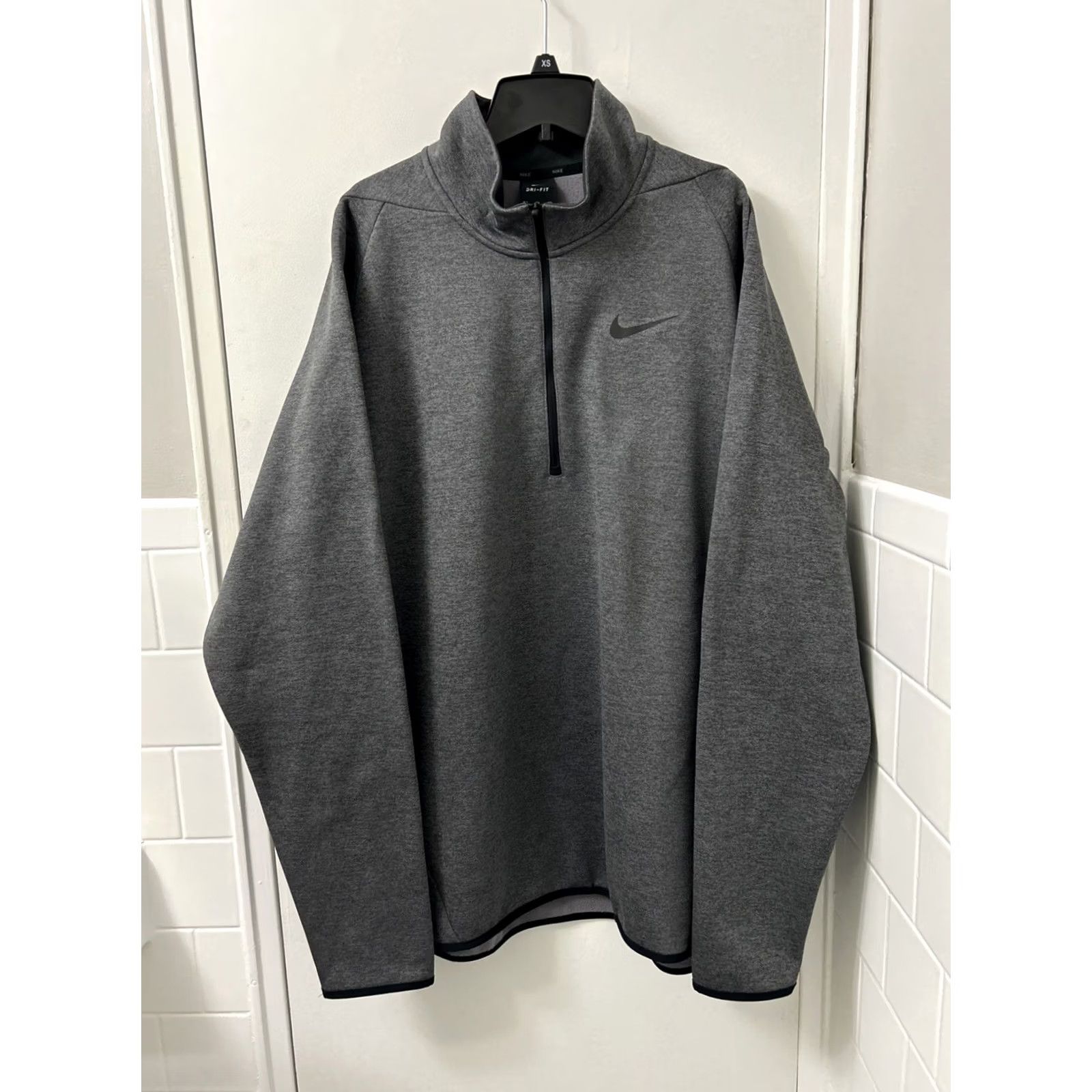 Nike Nike Dri-Fit Pullover Mens XL Gray Long Sleeve 1/4 Zip Mock Neck Fleece Lightweight Breathable Casual Activewear Sweatshirt Tee Size US XL / EU 56 / 4 - 2 Thumbnail