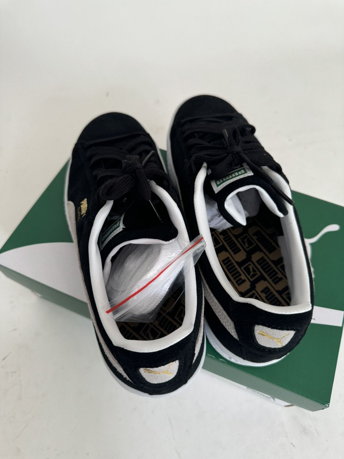 Puma Puma Classic Suede Black Size US 10.5 / EU 43-44 - 3 Thumbnail