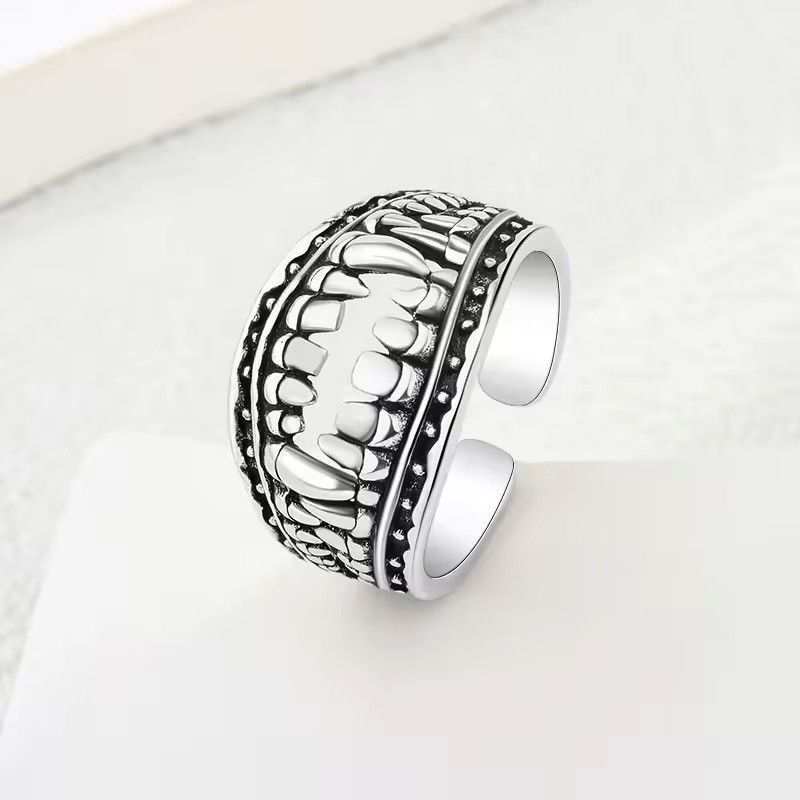 Jewelry × Vintage Resizeable Devil's Tooth Ring Size ONE SIZE - 5 Thumbnail