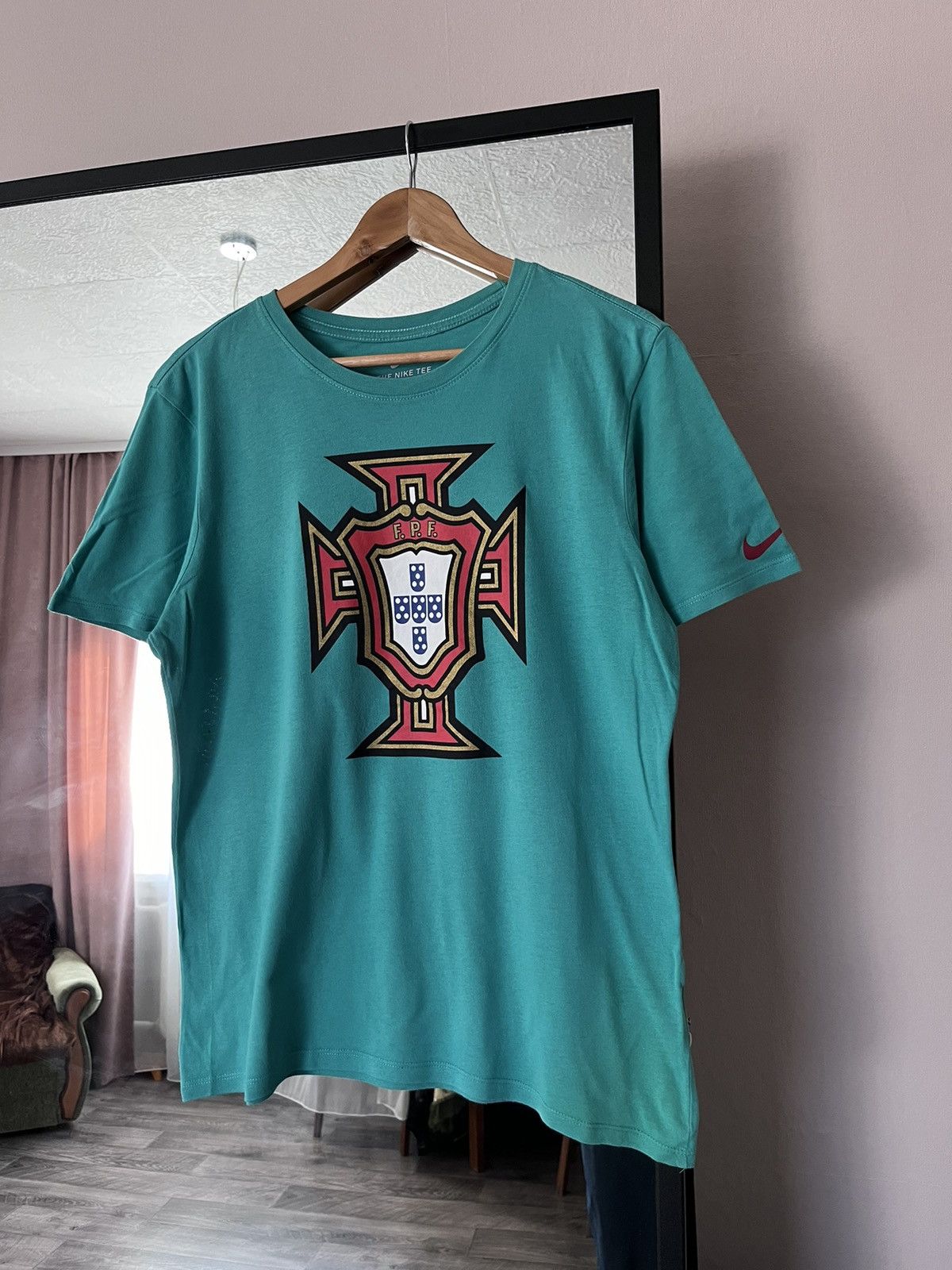 Nike Portugal Nike Tee Big Logo Size US M / EU 48-50 / 2 - 1 Thumbnail