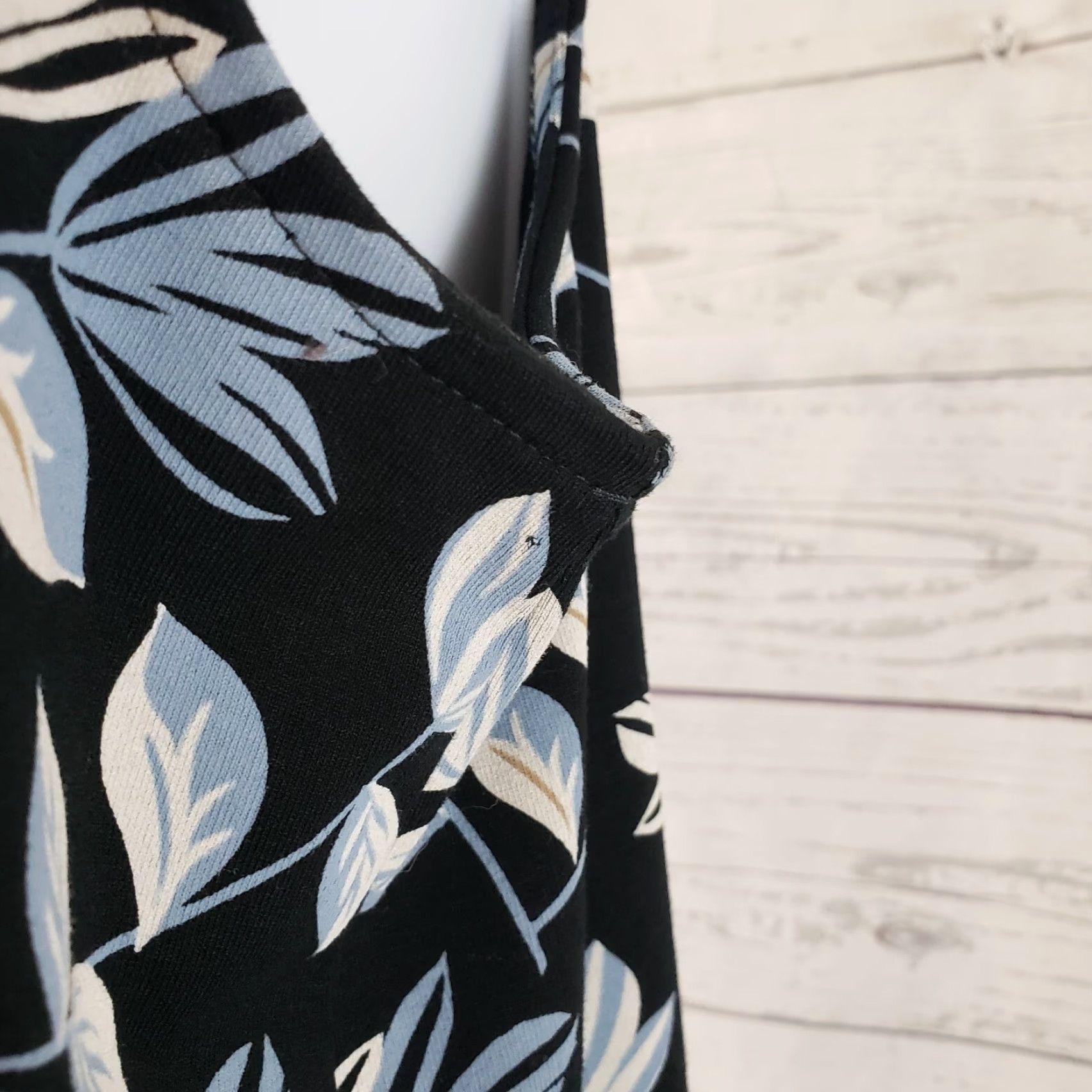 J. Jill J Jill Wearever Collection Dress Womens Sz XS Black Blue Floral Sleeveless Size XS / US 0-2 / IT 36-38 - 3 Thumbnail