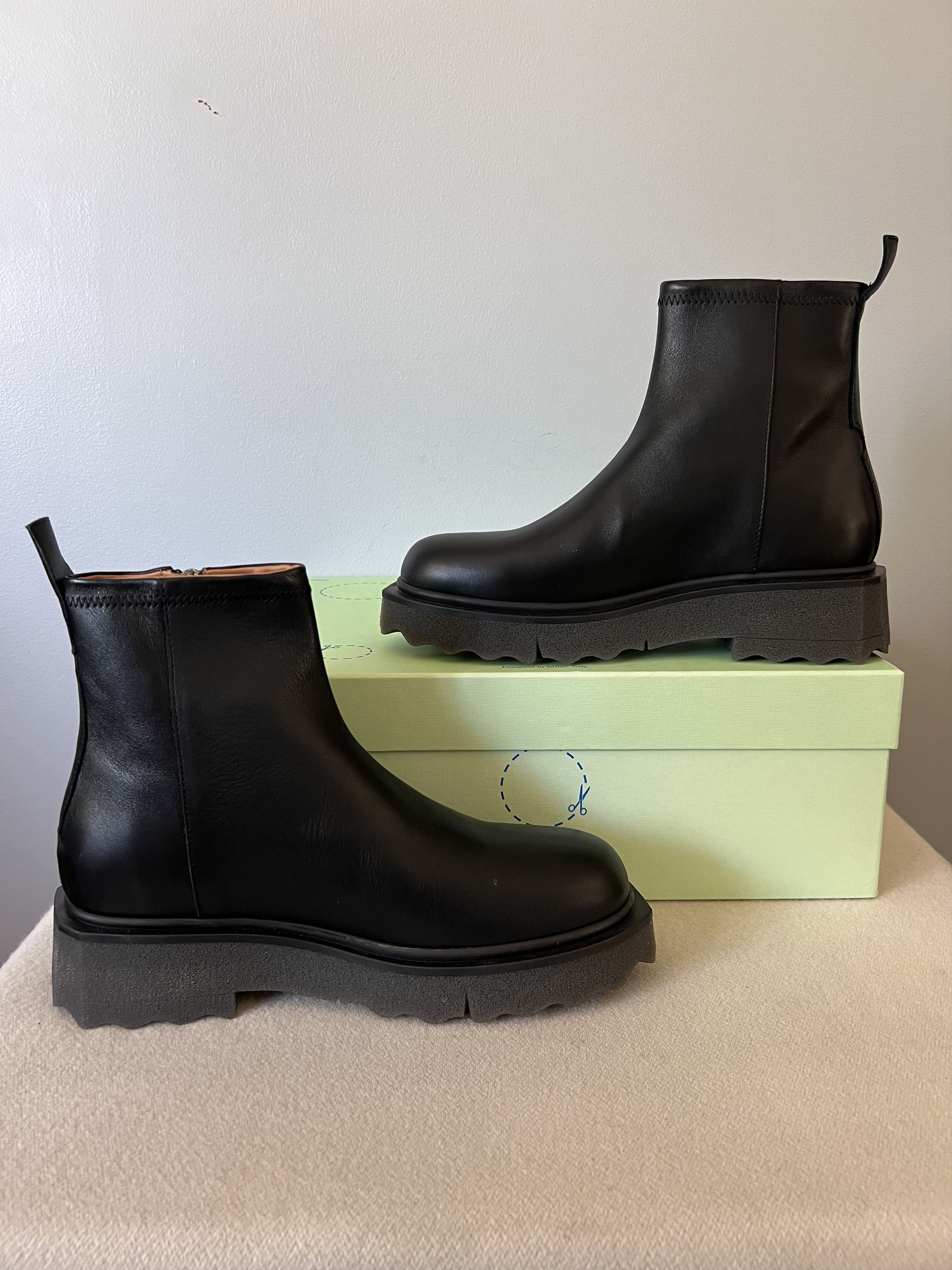 Off-White Off White Leather Sponge Zip Boots in Black Leather Size US 8 / EU 41 - 3 Thumbnail