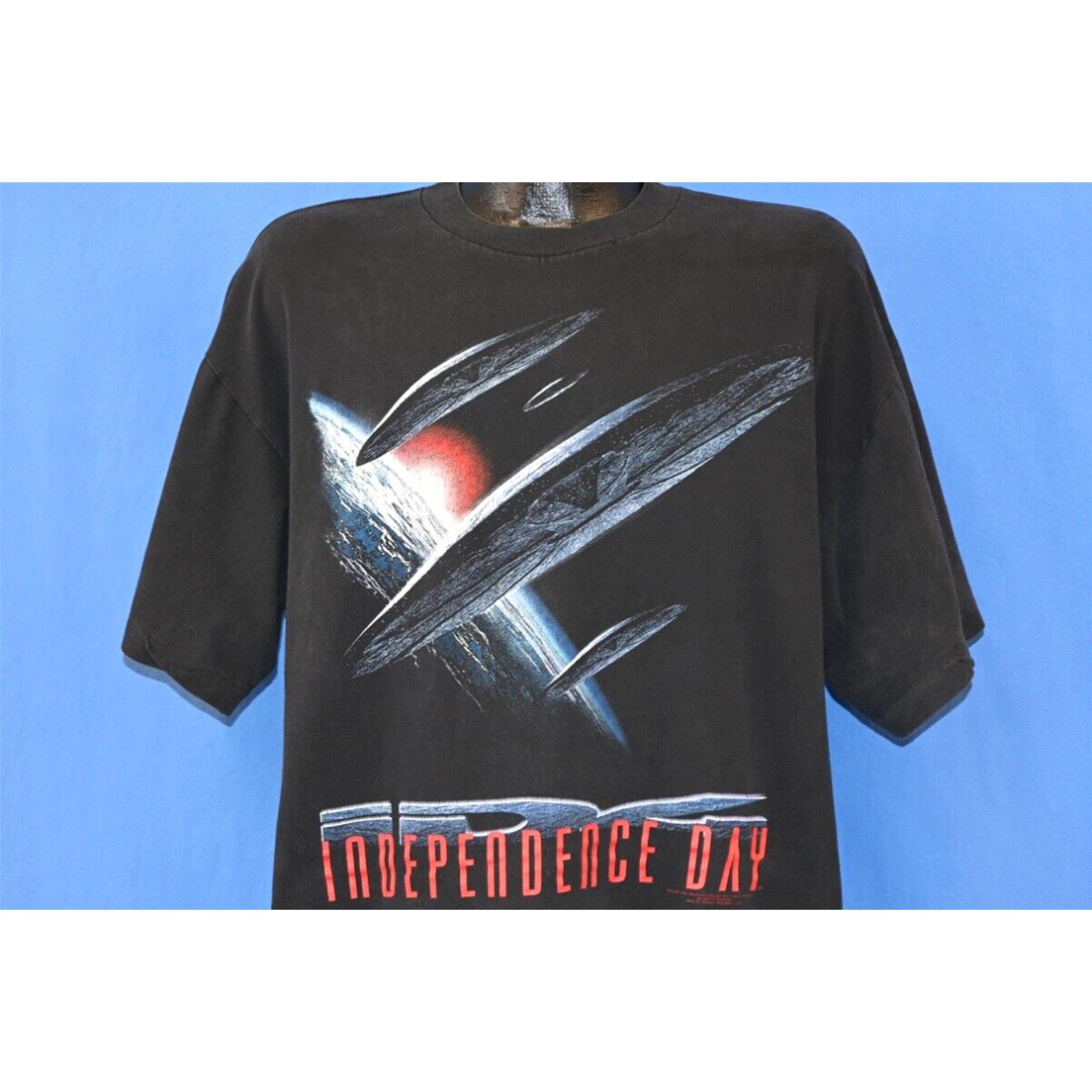 image of Vintage 90's Independence Day Sci Fi Action Movie Promo Fox Films 1996 T-Shirt XL in White, Men's