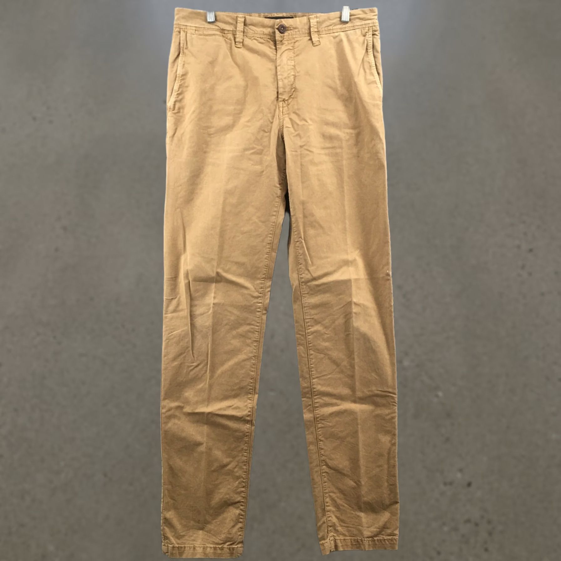 American Eagle Outfitters VINTAGE American Eagle Outfitters Chino Pants Mens 32x36 Beige Mid Rise Zip Fly Slim/Regular Tie Legs? Size US 32 / EU 48 - 1 Thumbnail