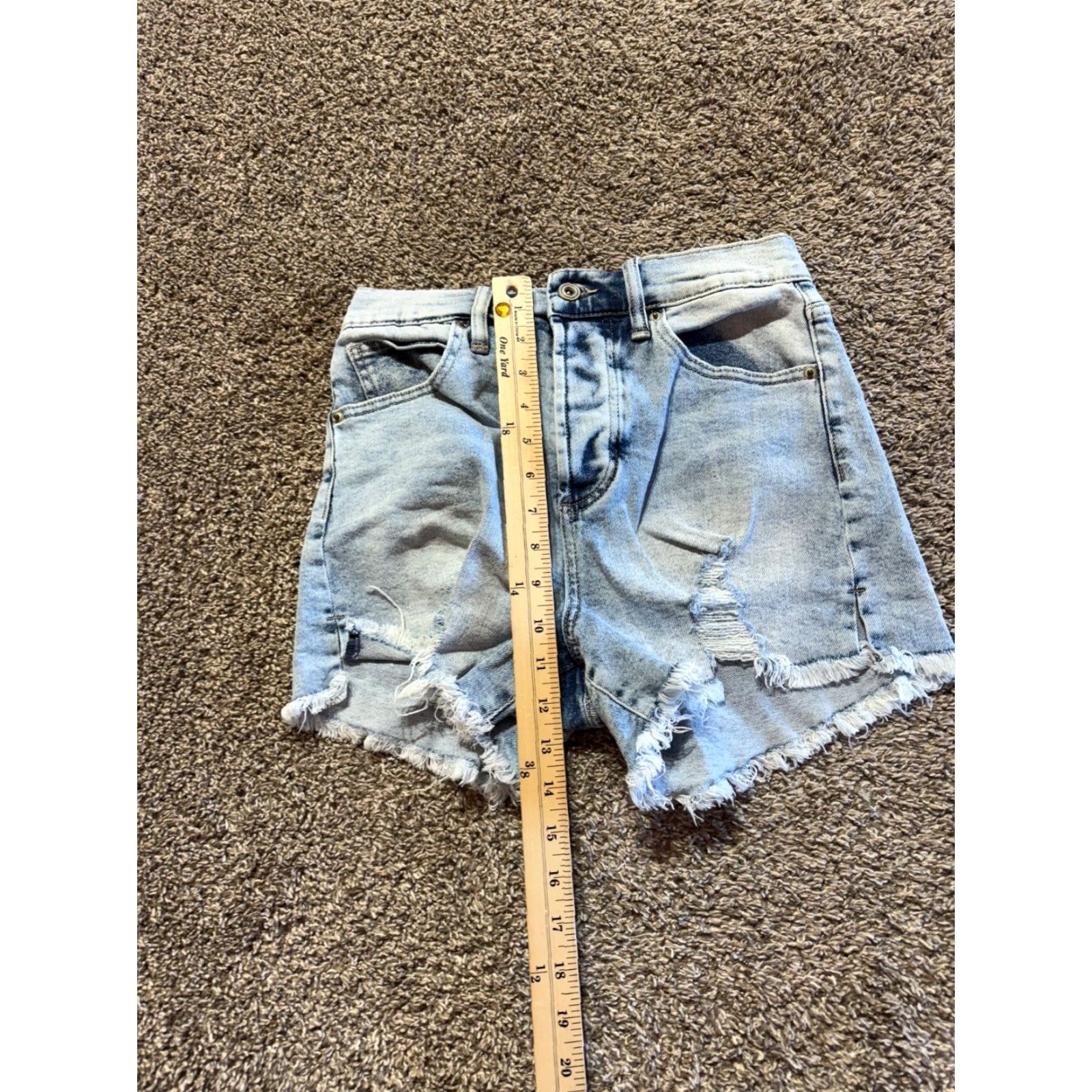 Vintage REgeneration Women's Shorts Size 3 Blue Denim 3/26 Cut Off Distress Button Fly Size 26" / US 2 / IT 38 - 6 Thumbnail
