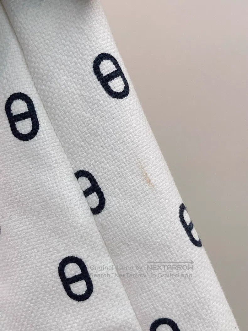 Hermes Hermes White pig nose short skirt Size 42" / US 20 - 7 Thumbnail
