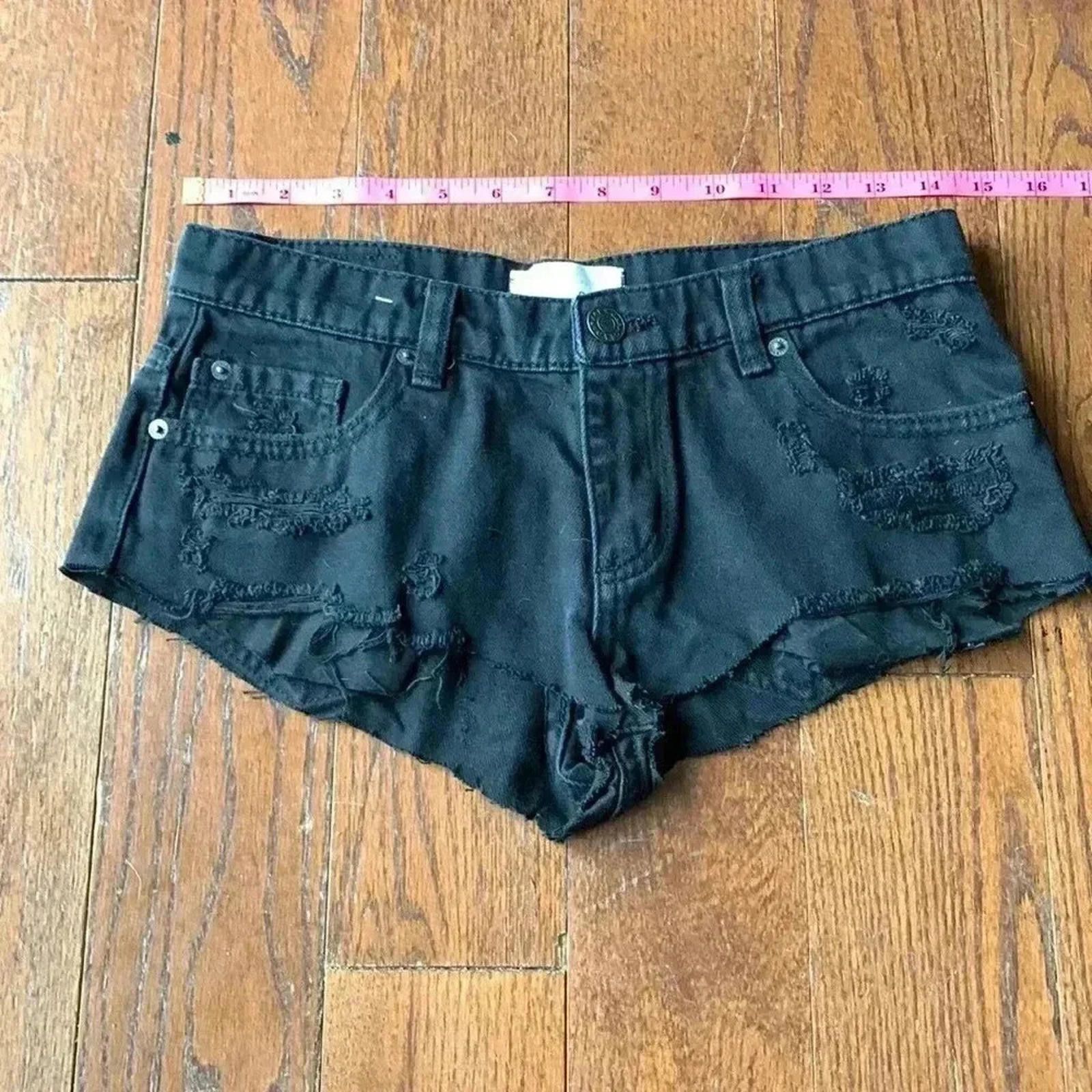 Garbage TV Festival short shorts black Size 28" / US 6 / IT 42 - 1 Thumbnail
