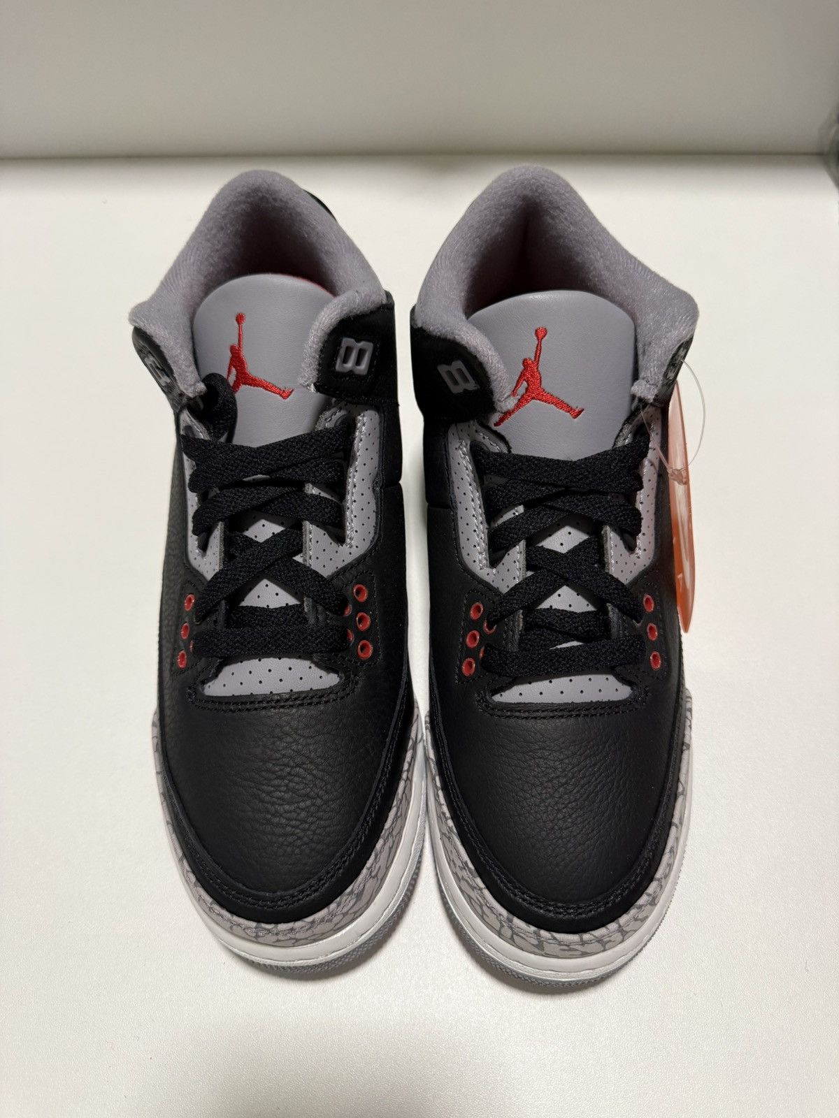 Jordan Brand DS GS 2024 NIKE AIR JORDAN III 3 RETRO BLACK CEMENT Size US 5.5 / IT 35.5 - 5 Thumbnail