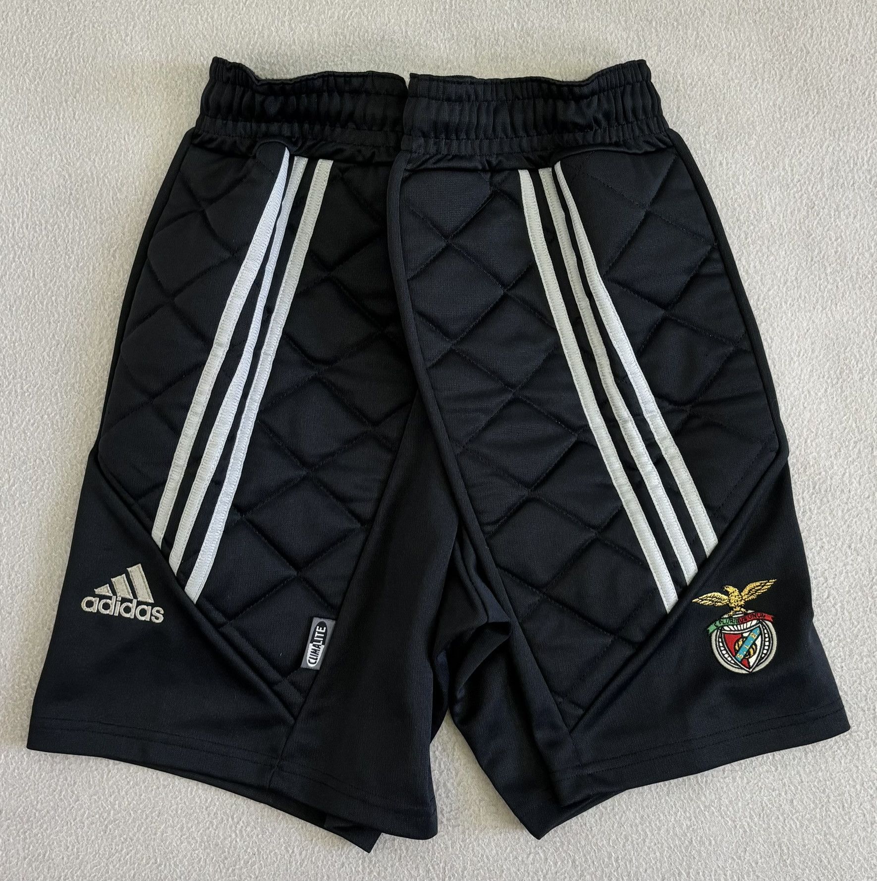 Adidas Benfica Lisbon 2002/2003 Adidas Goalkeeper Shorts size M Size US 33 - 11 Thumbnail